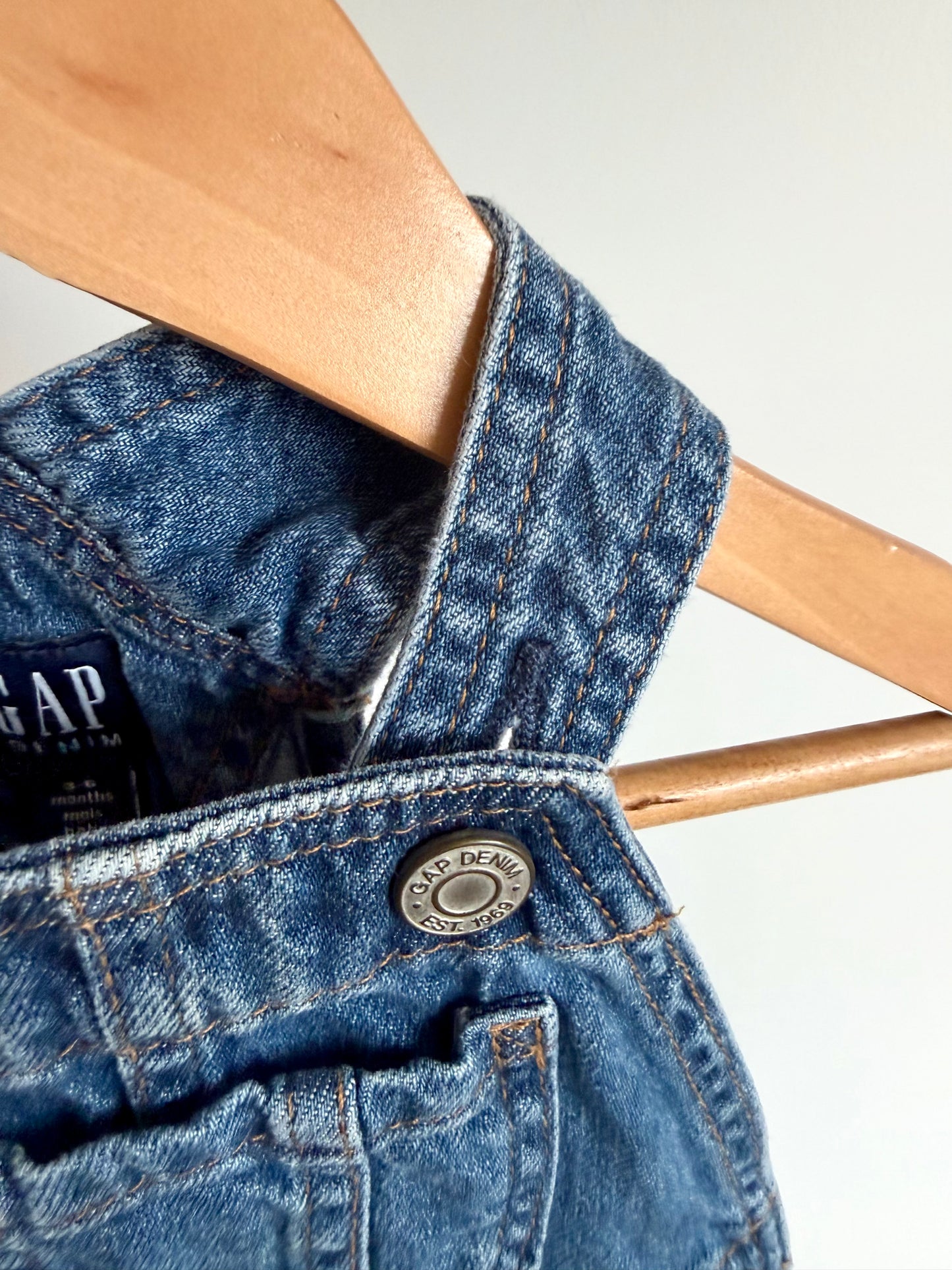 Gap Snap Bottoms Overalls / 3-6m