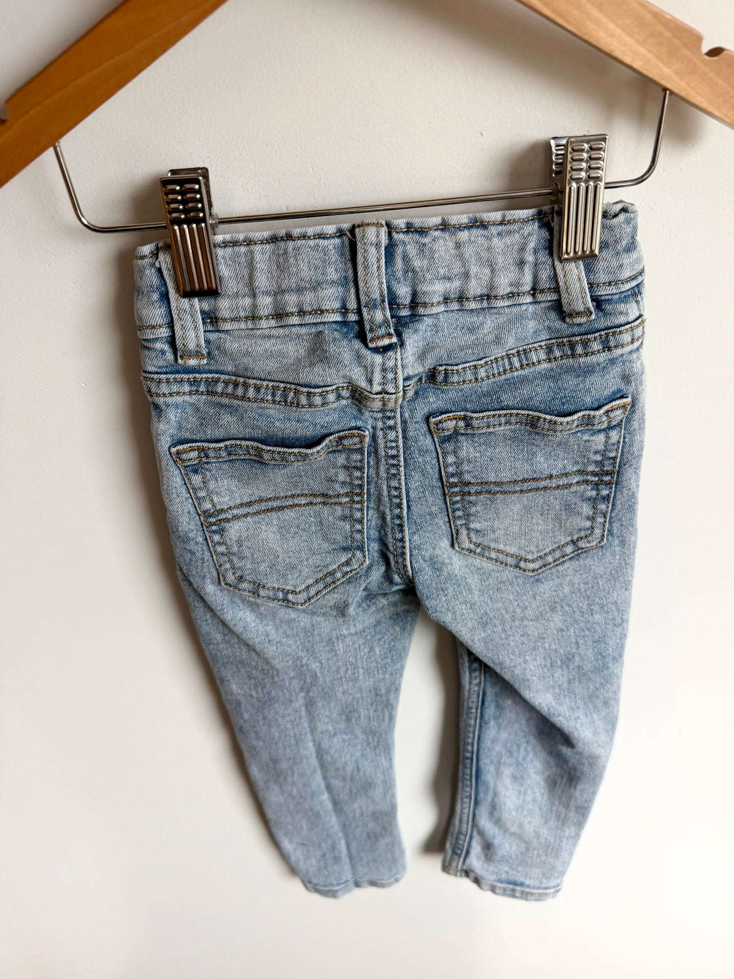 Light Blue Wash Jeans / 2T