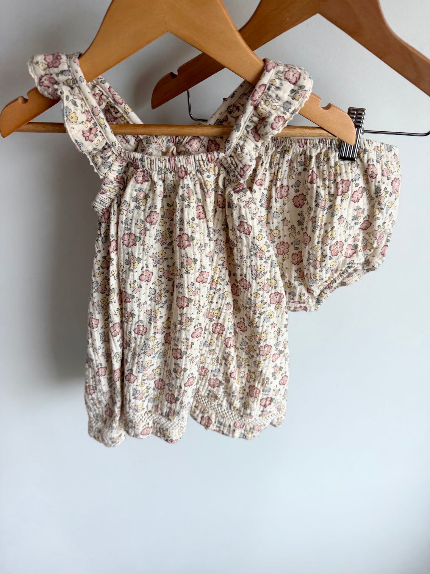 Quincy Mae Floral Ruffle Strap Top + Bloomers / 18-24m