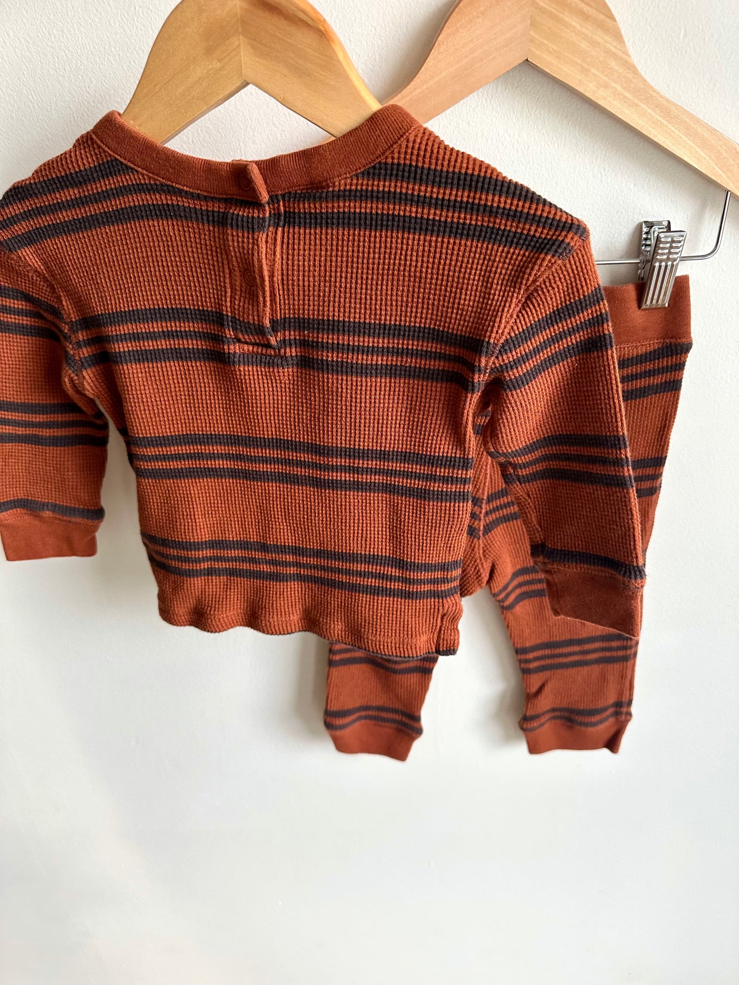 Gap Striped Knit Long Sleeve + Pants Set / 12m