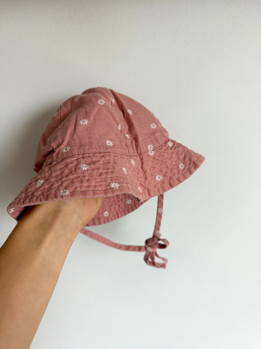 Pink Daisy Drawstring Hat  / 6-12m
