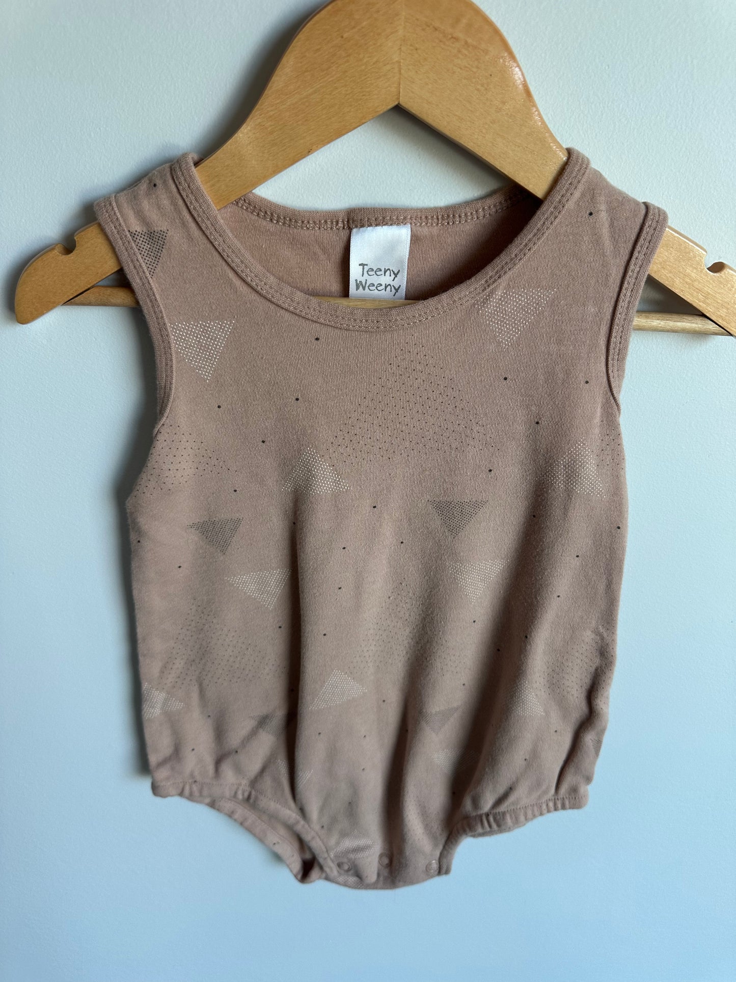 Triangle Cocoa Bodysuit Romper / 18-24m