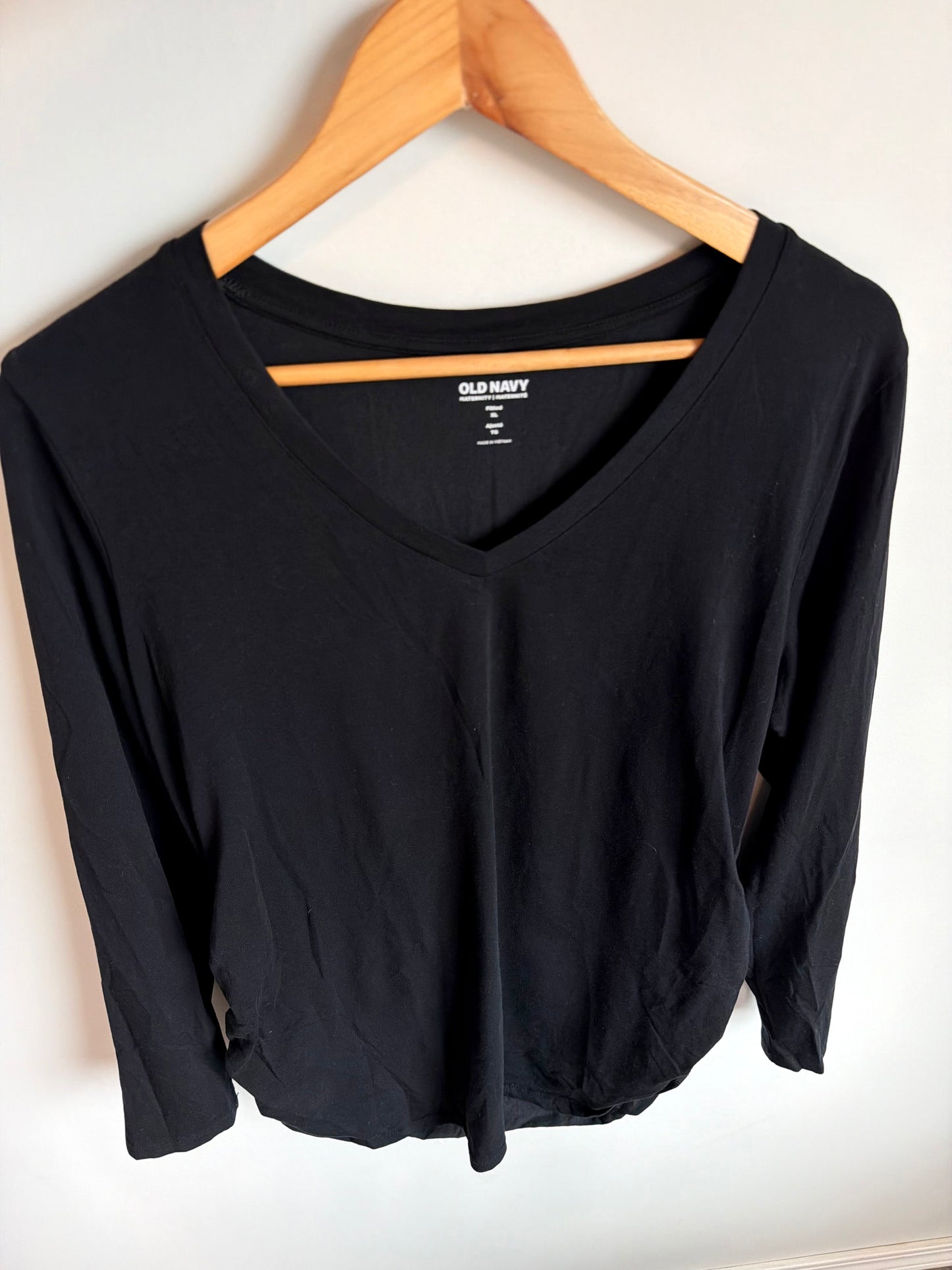 Black Fitted Long Sleeve Maternity Top / XL
