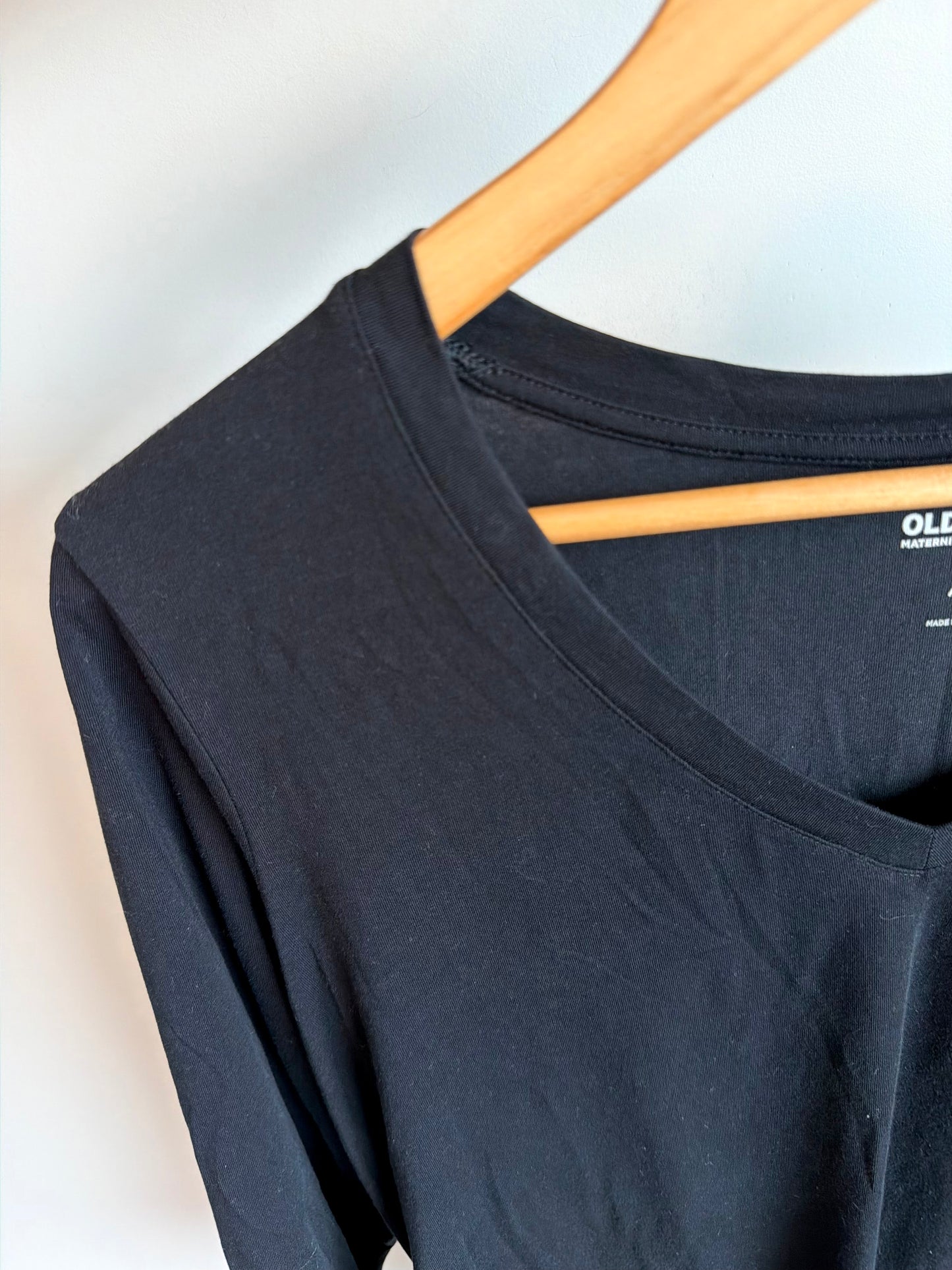 Black Fitted Long Sleeve Maternity Top / XL
