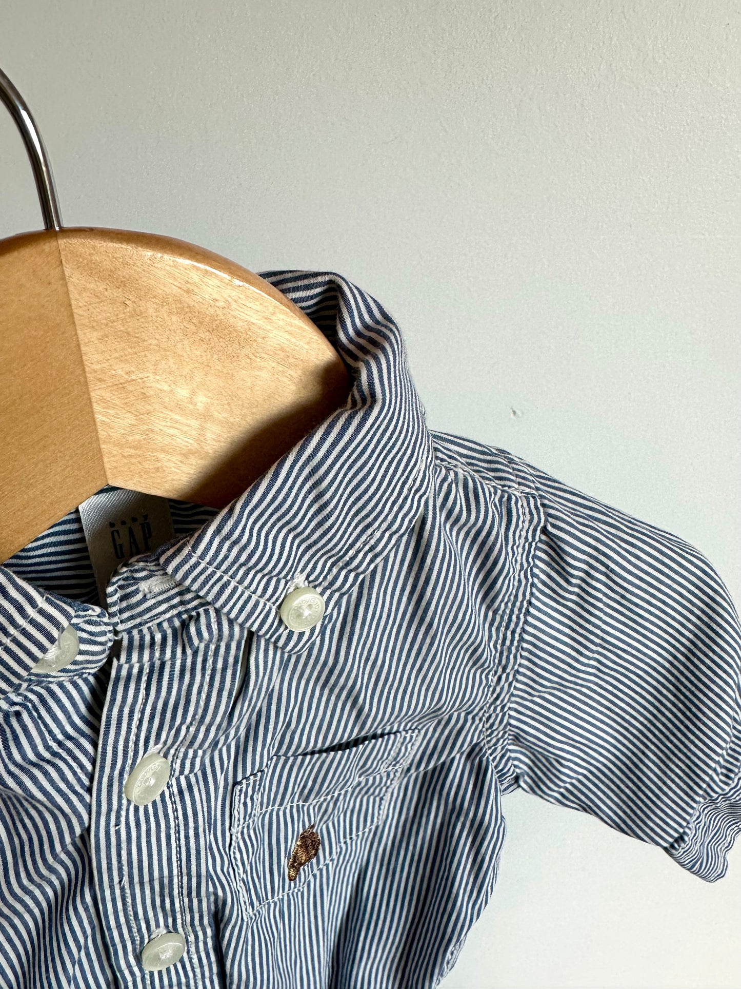 Gap Striped Collared Bodysuit / 0-3m