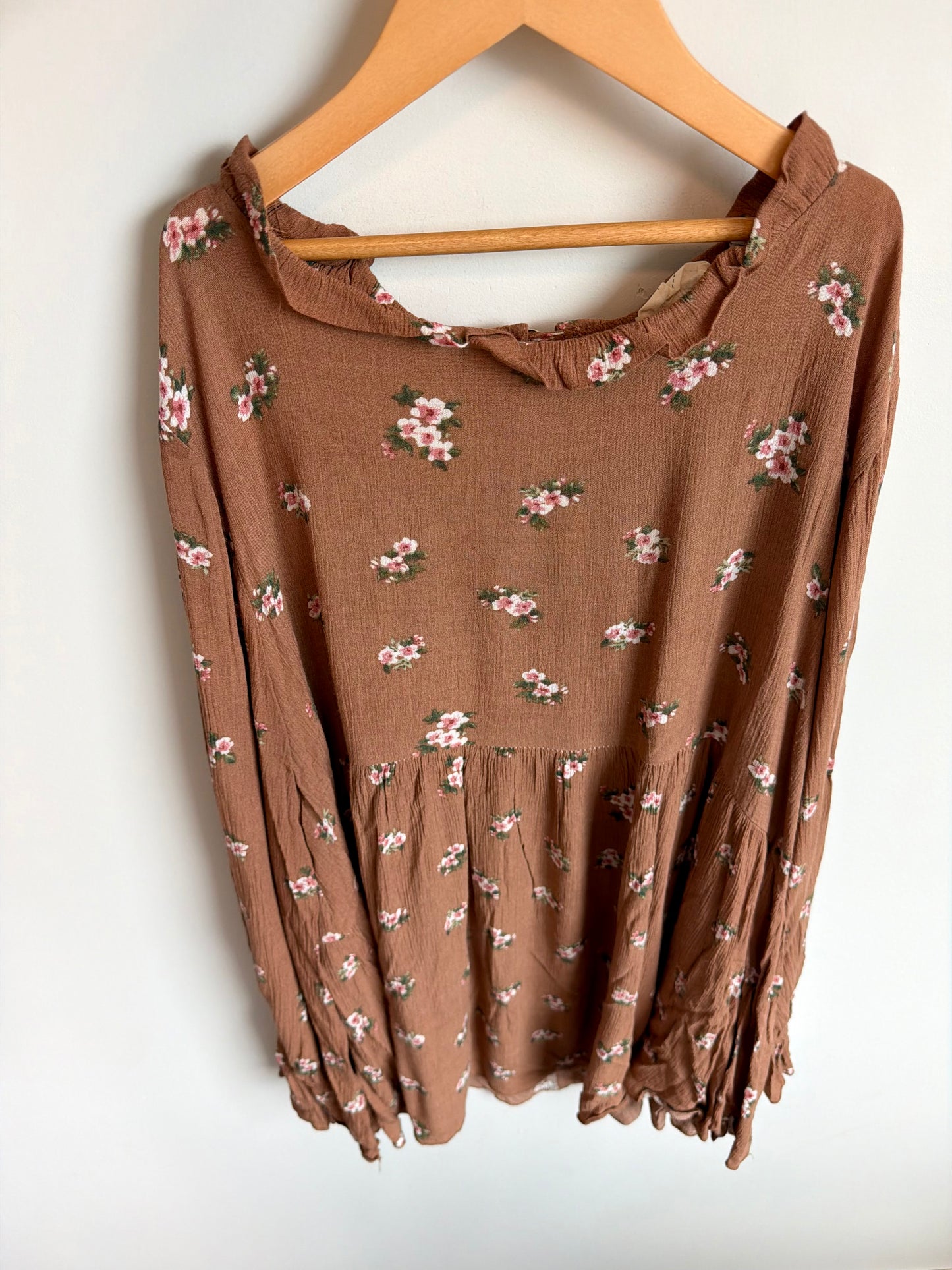 Blush Floral Long Sleeve Maternity Top / Large