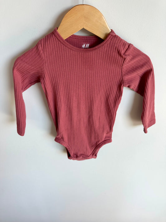 H&M Organic Blush Ribbed Bodysuit / 9-12m