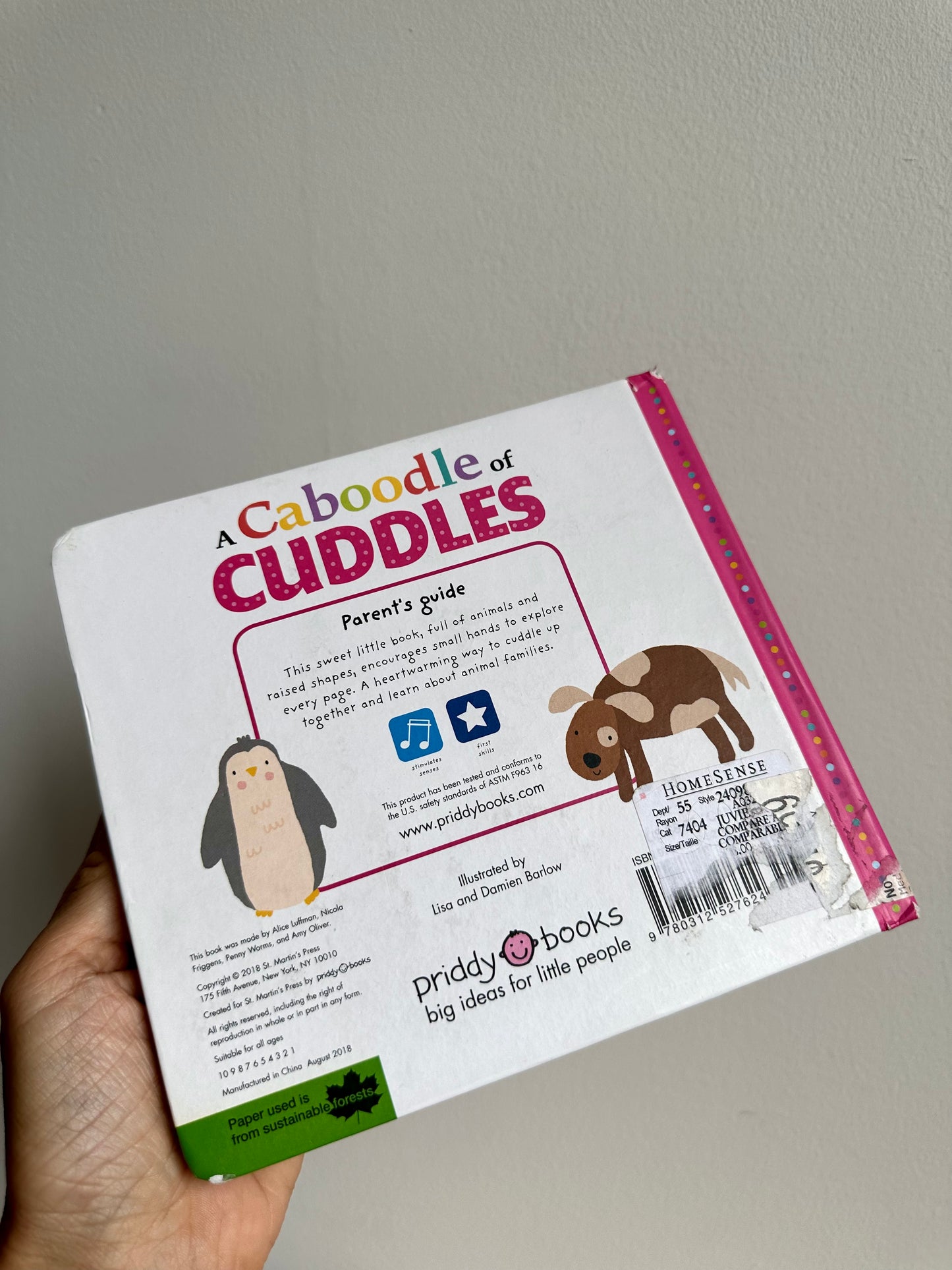 A Caboodle of Cuddles Board Book / 0-2 years