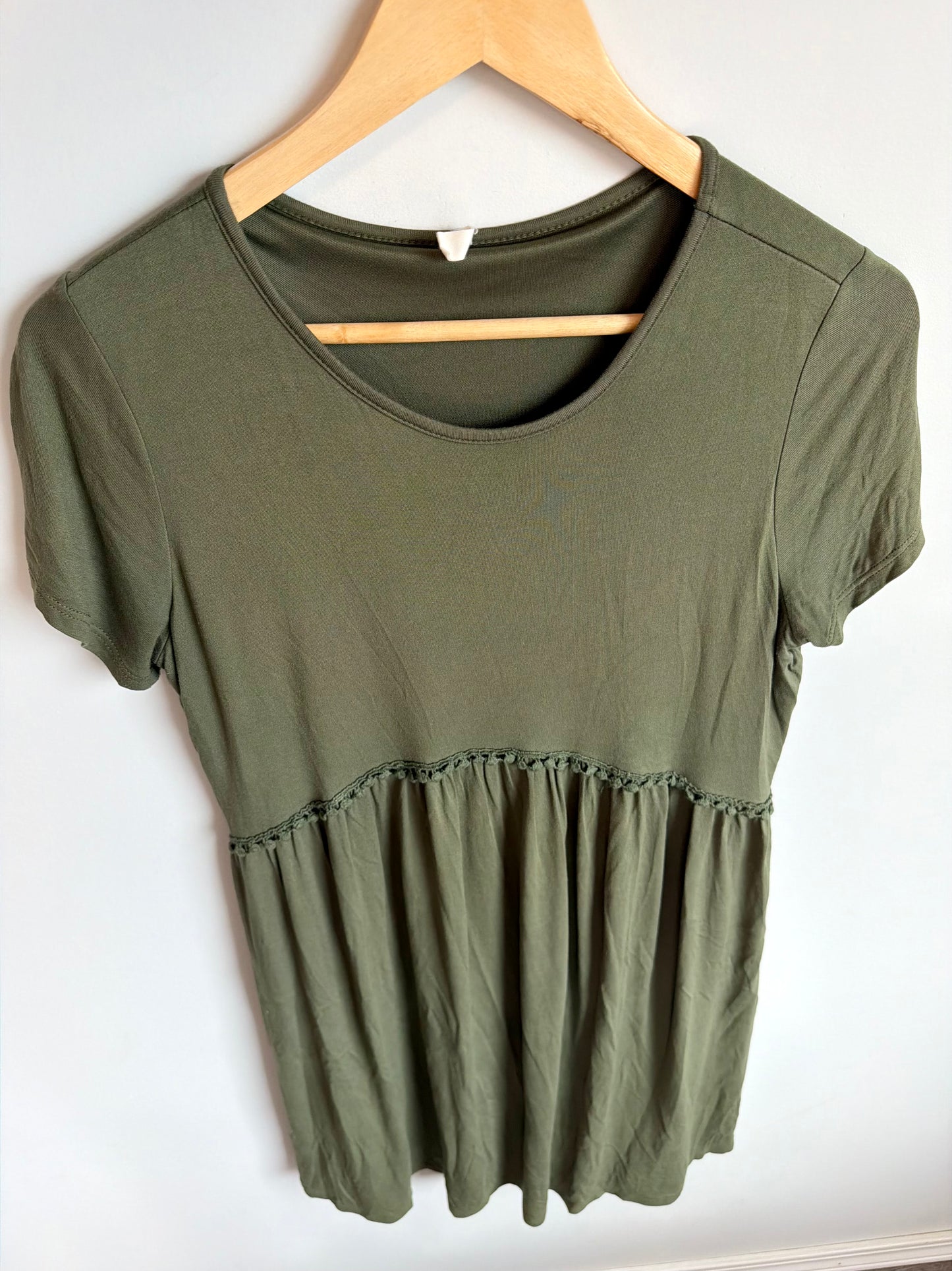 Olive Maternity Dress / Medium