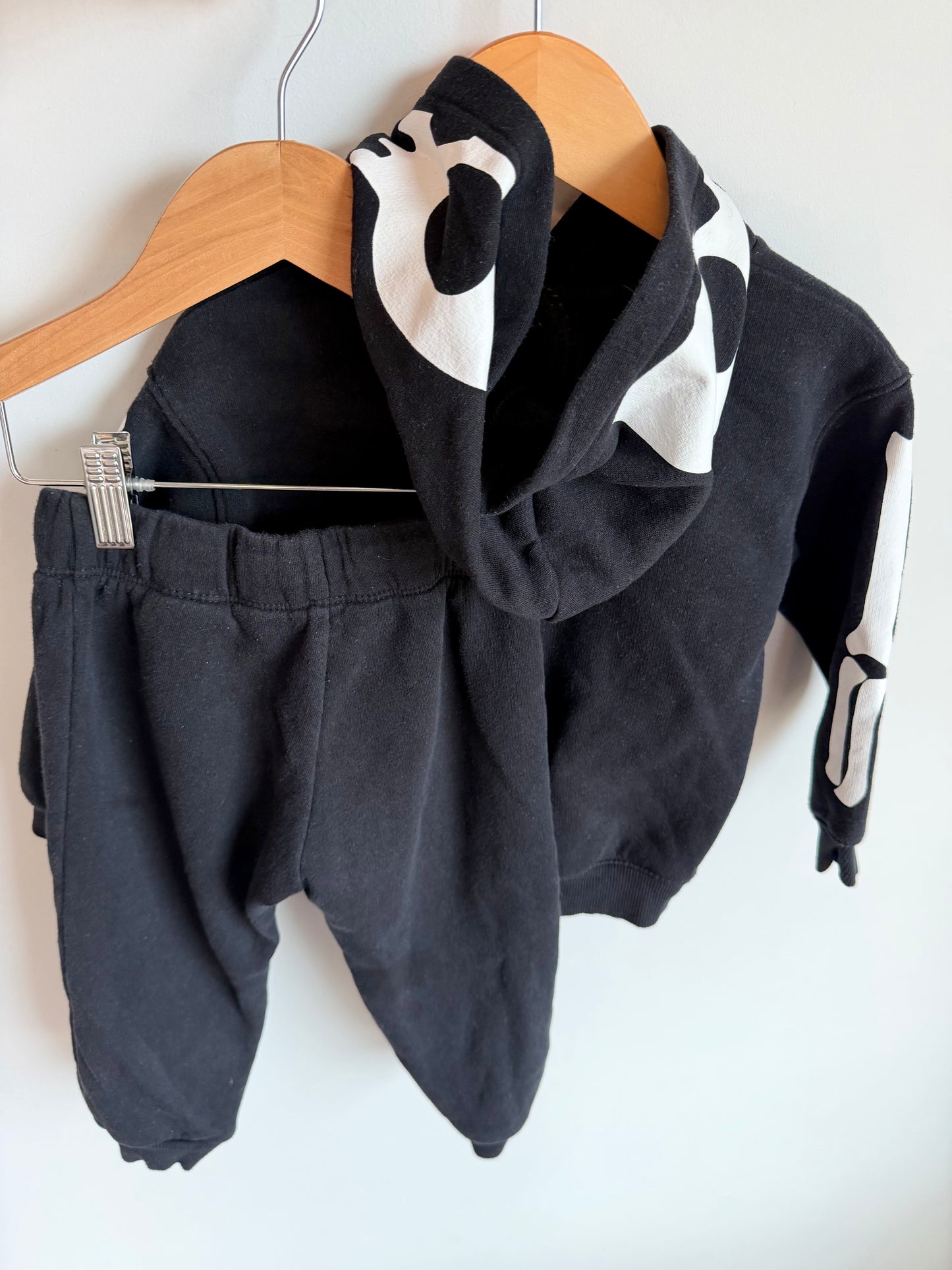H&M Black Skeleton Hoodie + Pants Set / 18-24m