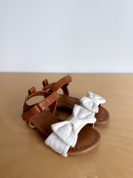 White Bow Sandals / Size 5 Toddler