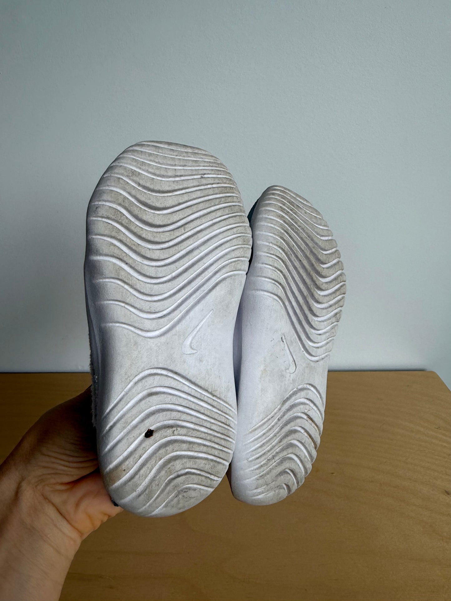 Nike Sun Flex Runner Shoes / Size 7 Toddler