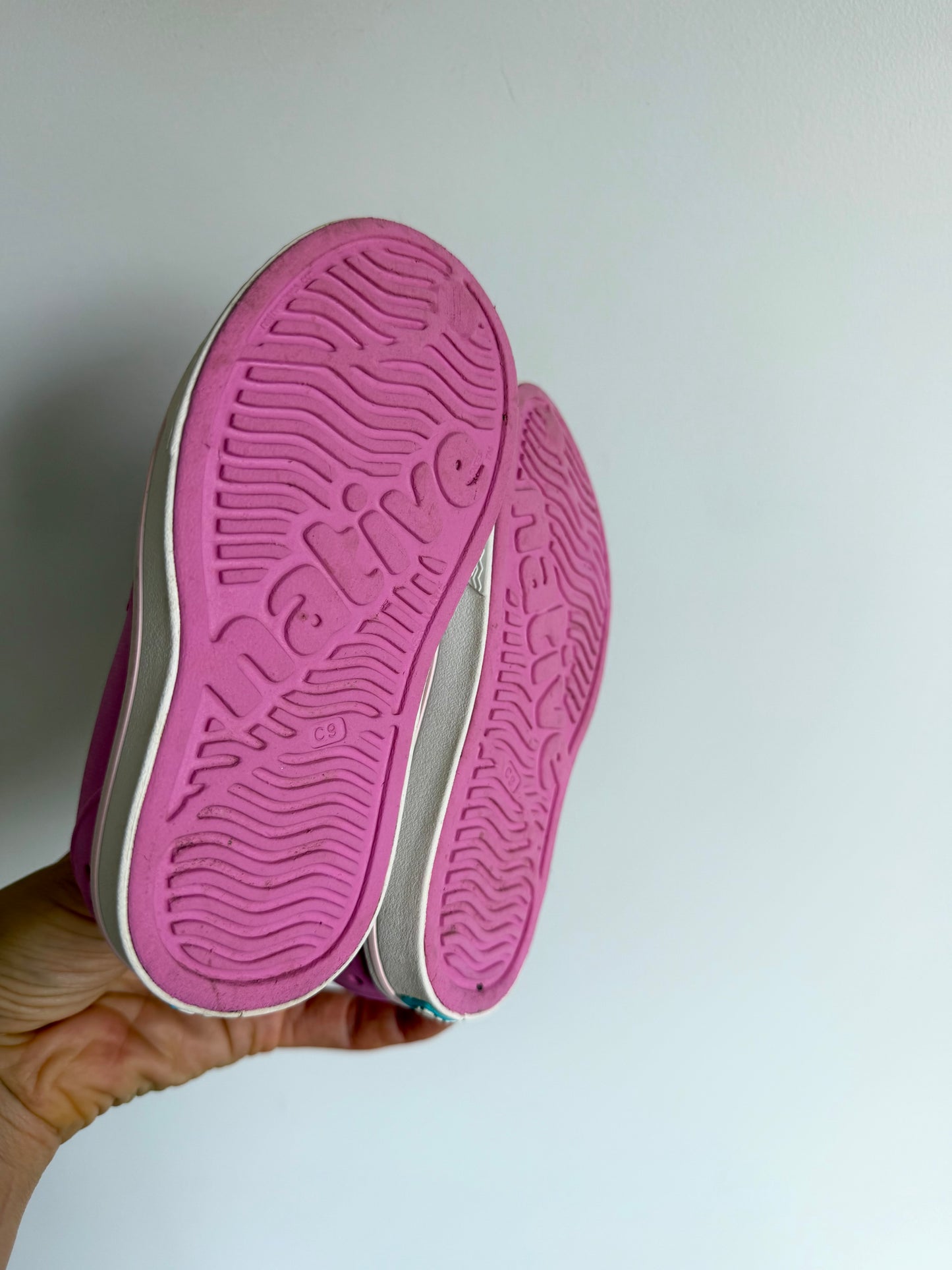 Native Rainbow Pink Shoes / Size 9 Toddler