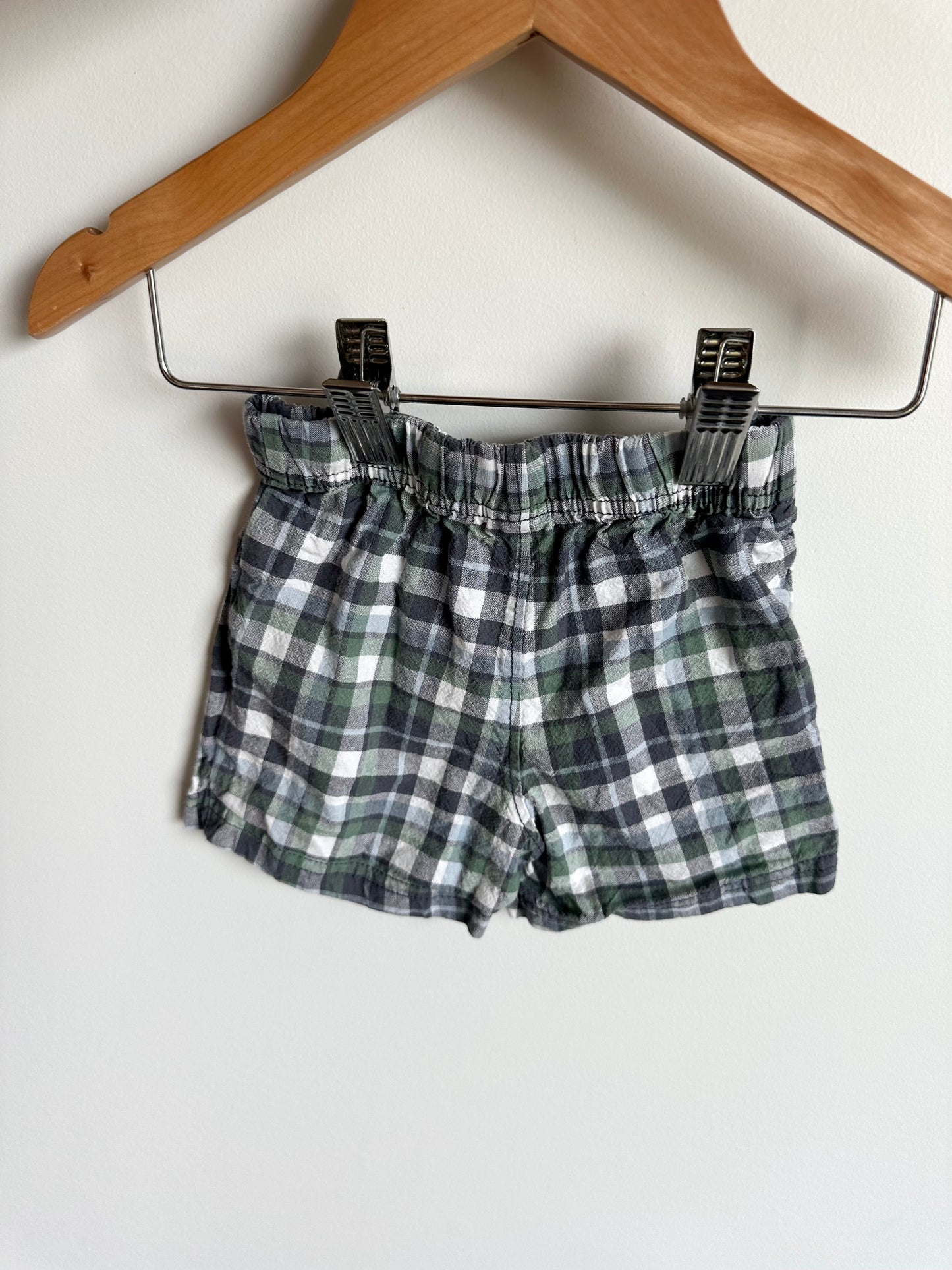 Checkered Green Navy Shorts / 6-9m