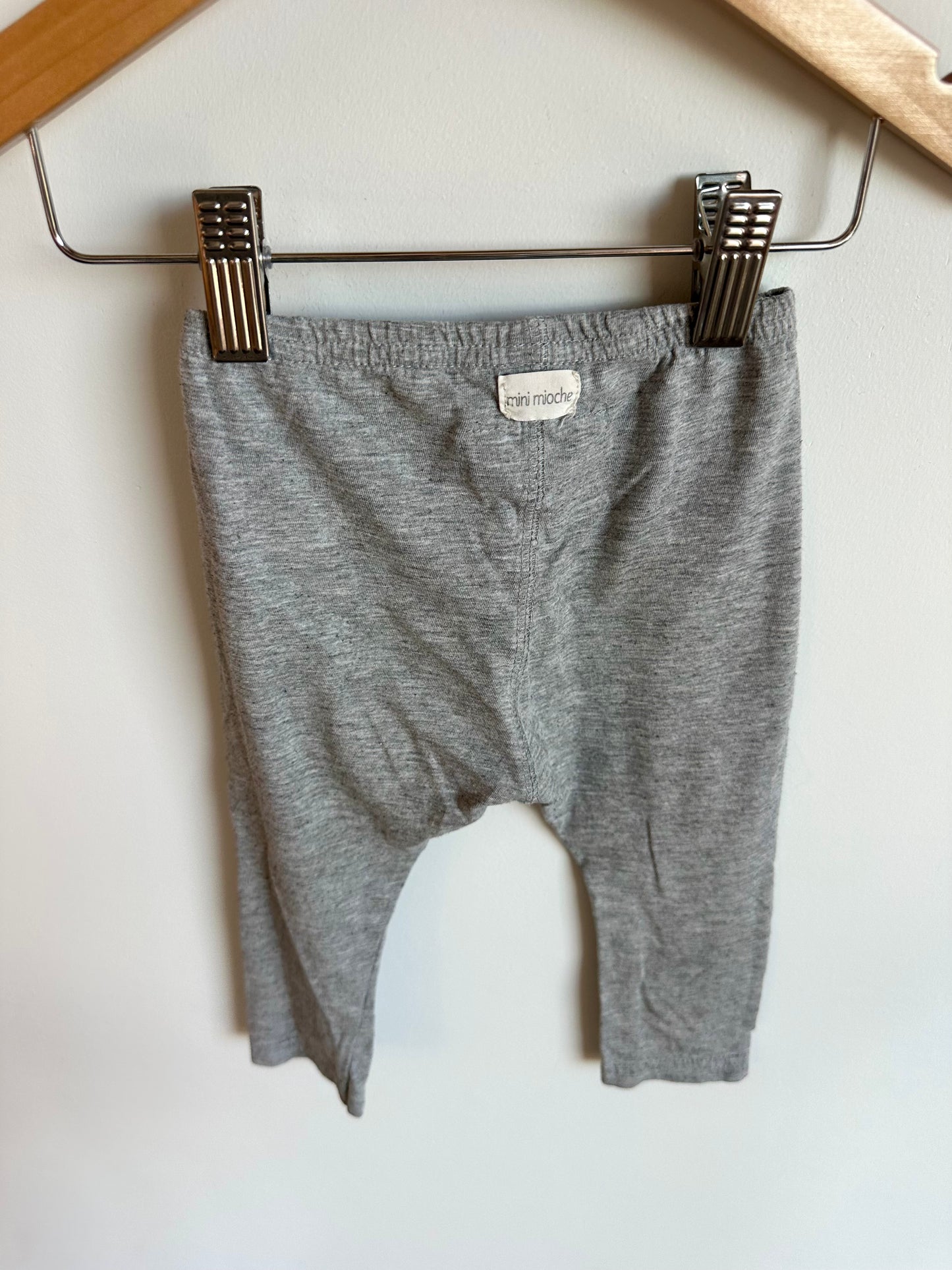 Made in Canada Grey Leggings / 12-18m