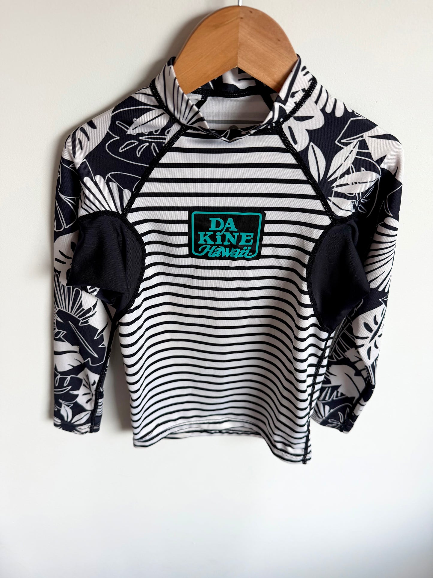Dakine Hawaii Swim Top / 6 years