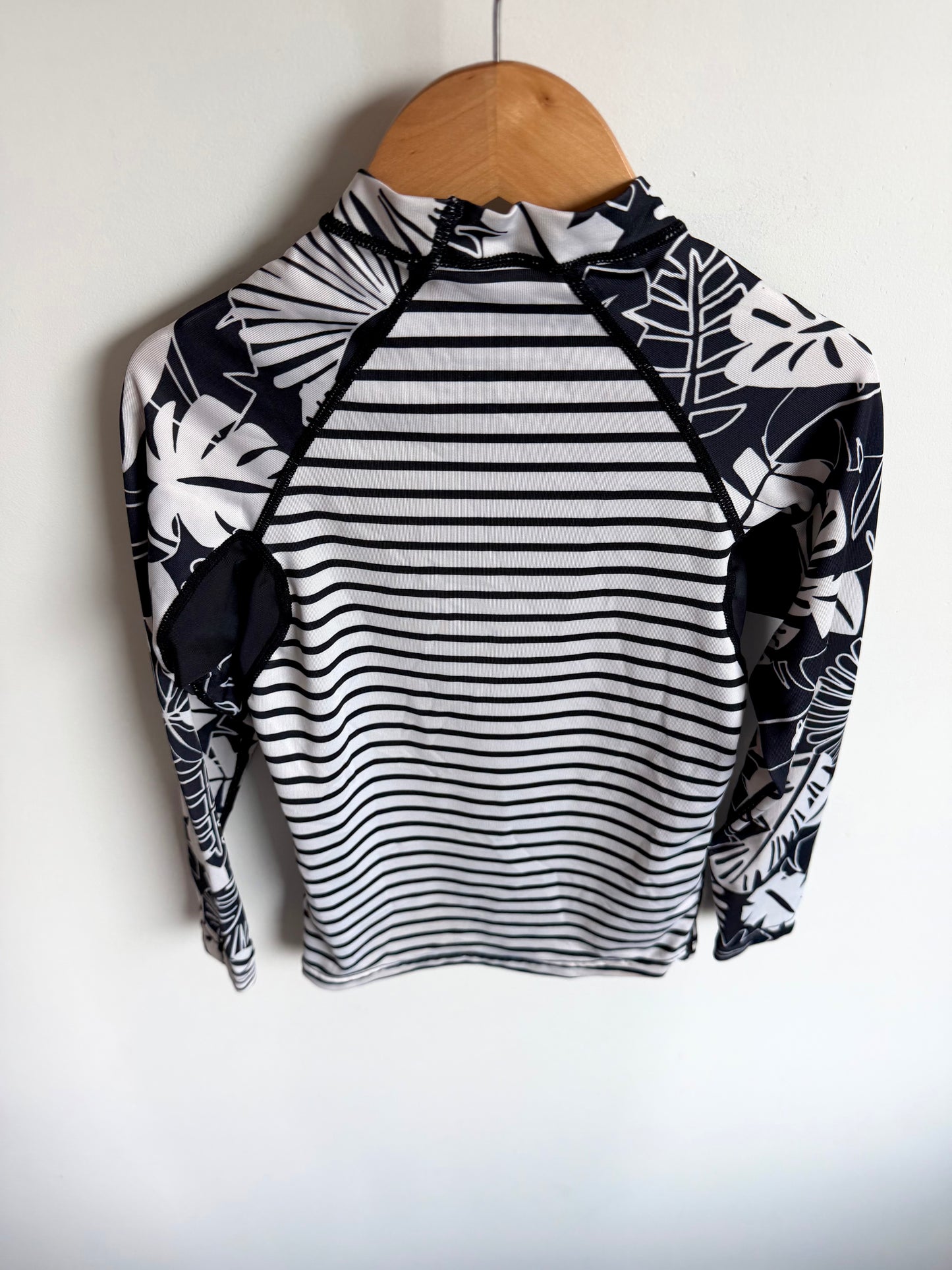 Dakine Hawaii Swim Top / 6 years