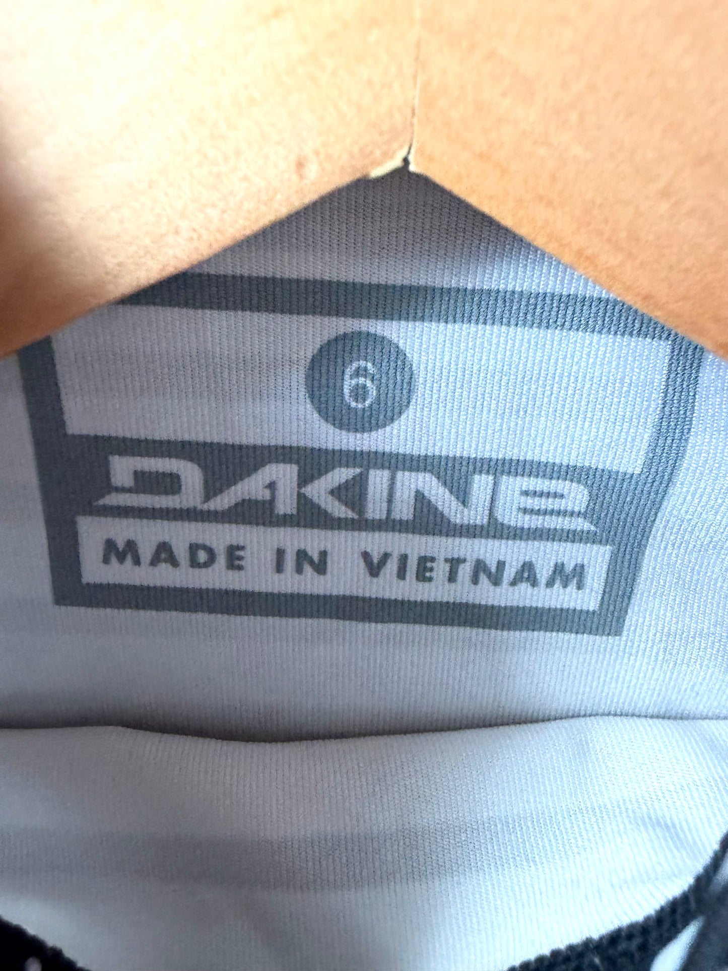 Dakine Hawaii Swim Top / 6 years