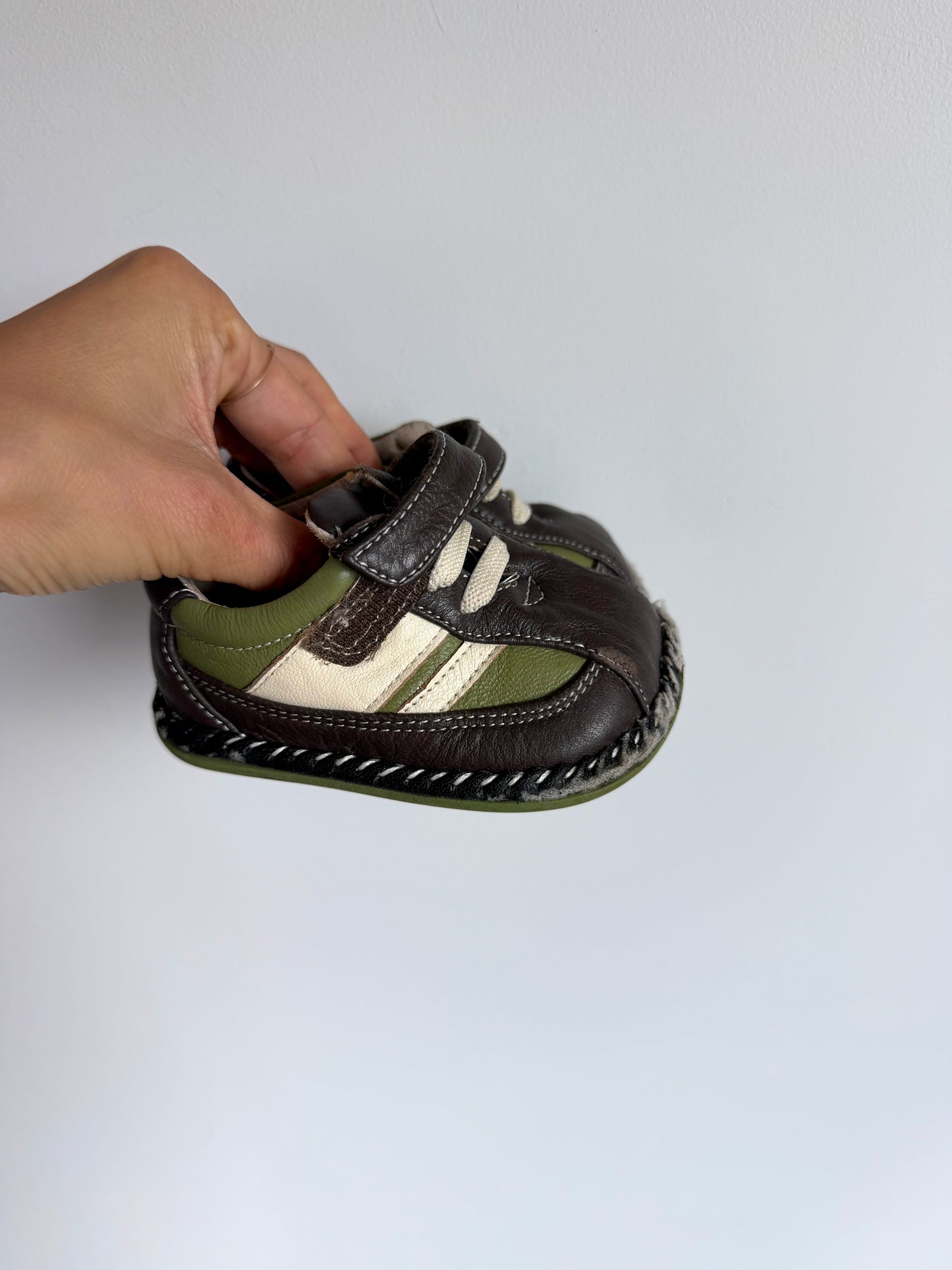 See Kai Run Green + Brown Shoes / Size 3 Infant