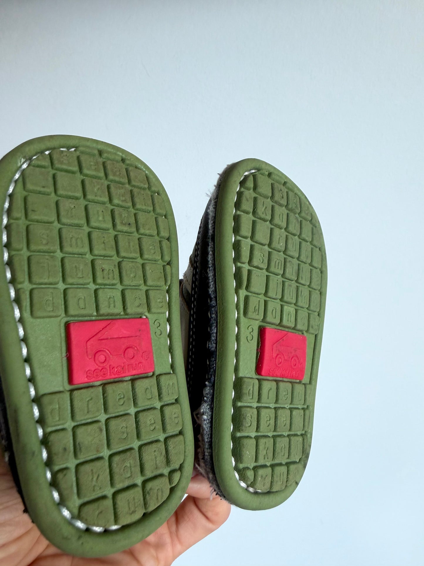 See Kai Run Green + Brown Shoes / Size 3 Infant