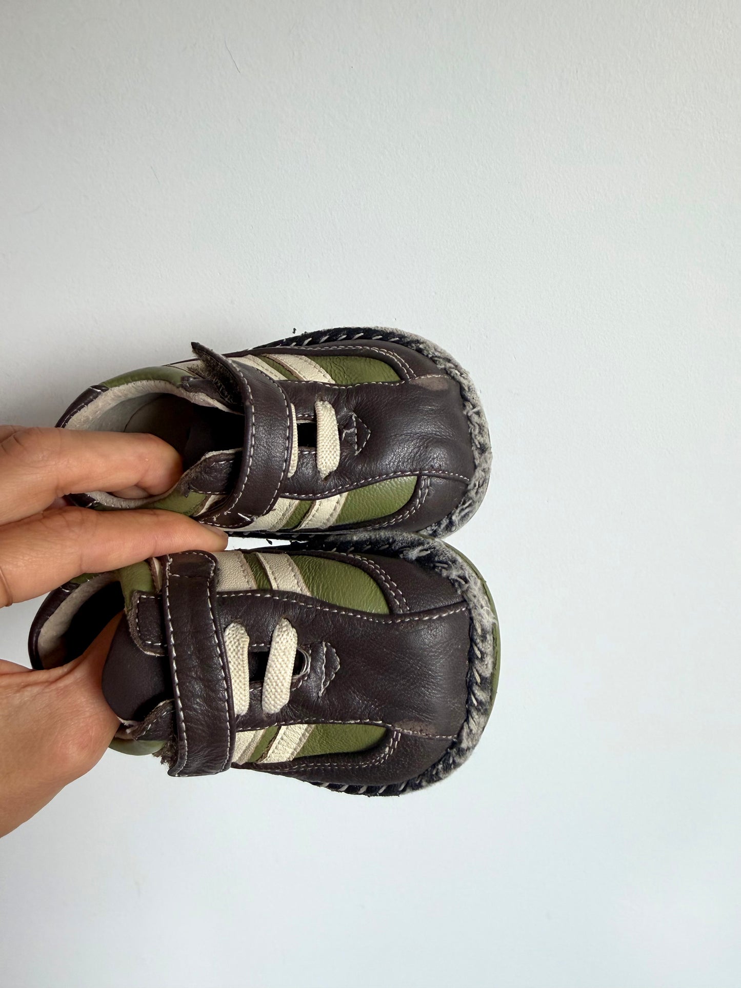 See Kai Run Green + Brown Shoes / Size 3 Infant