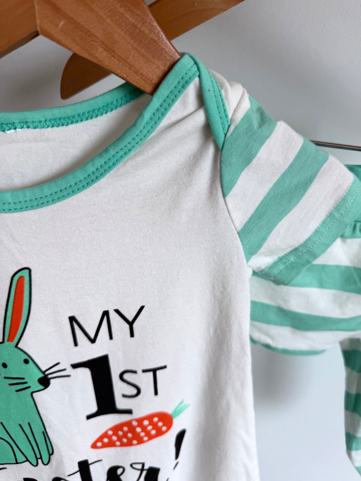 My 1st Easter Jumpsuit + Hat / 3-6m?