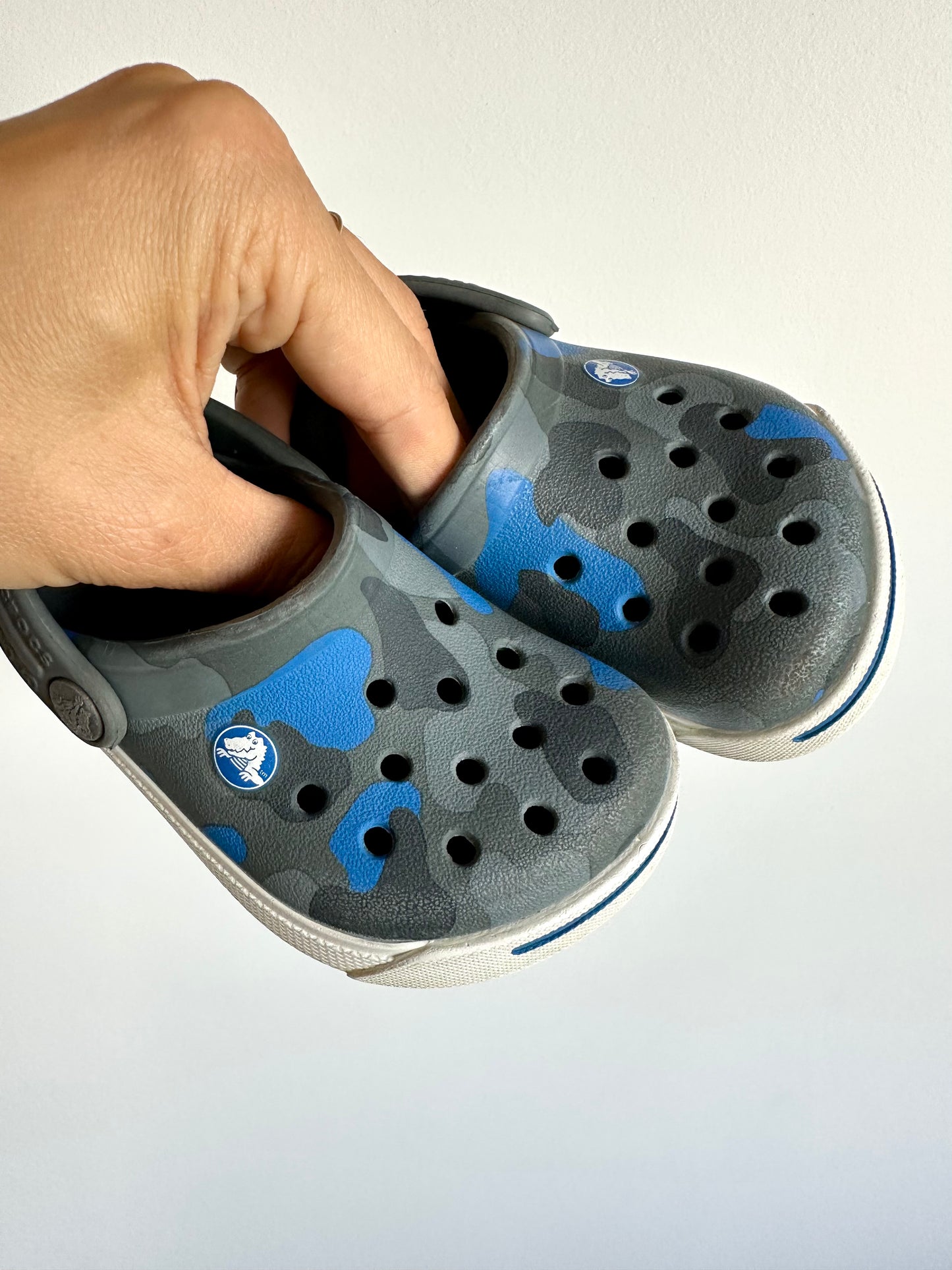 Crocs Blue Camo Sandals / Size 4-5 Toddler