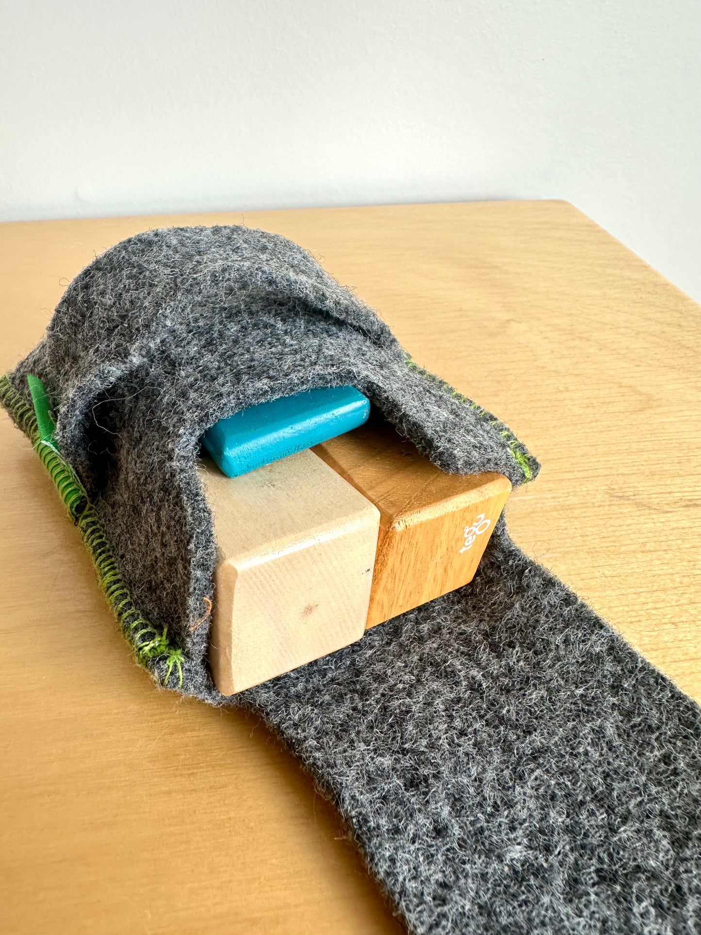 Tegu Pocket Pouch Magnetic Wooden Blocks