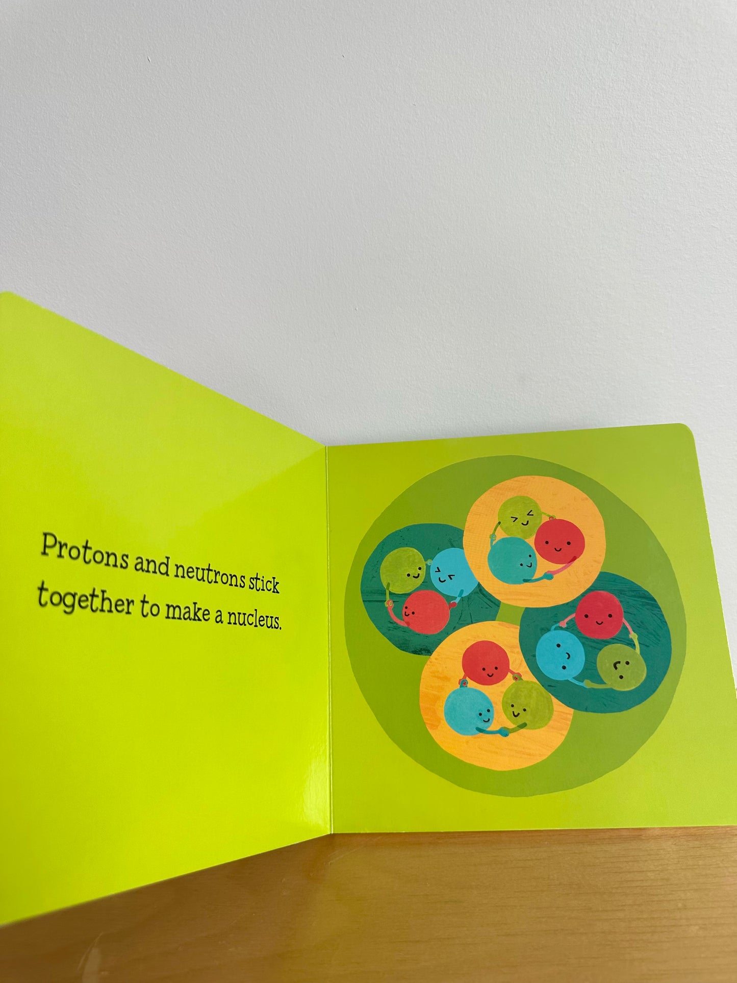 Quarks! Book / 0-3 years