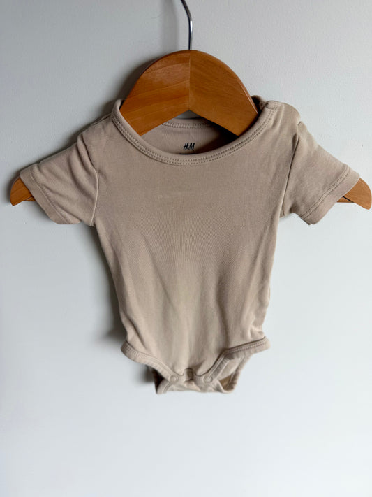 H&M Organic Tan Bodysuit / 2-4m