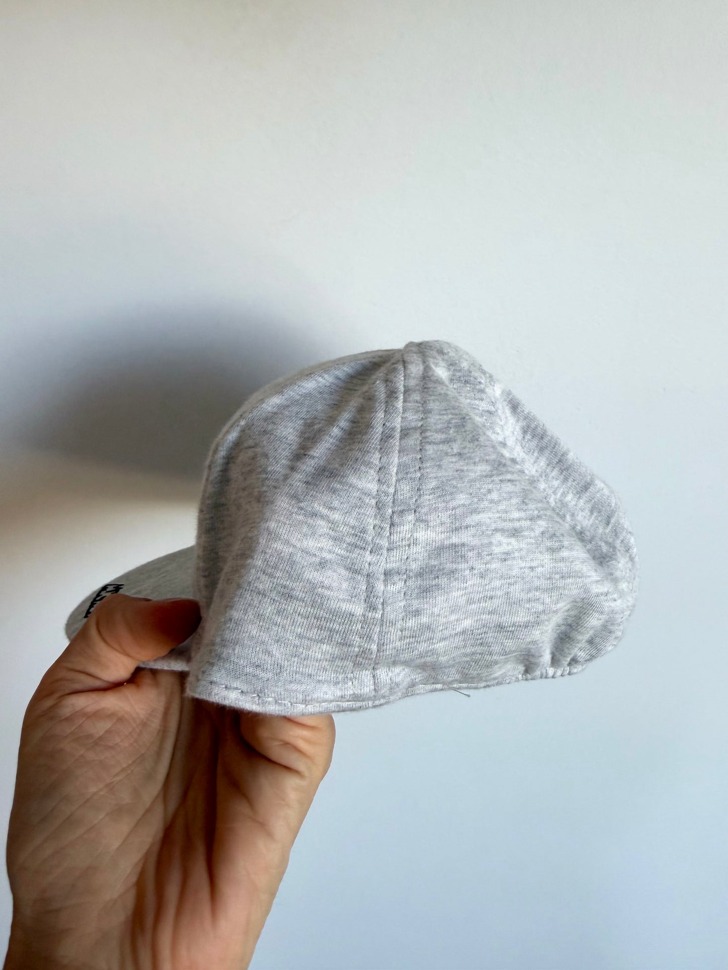 H&M Grey Elastic Mickey Cap / 4-6m