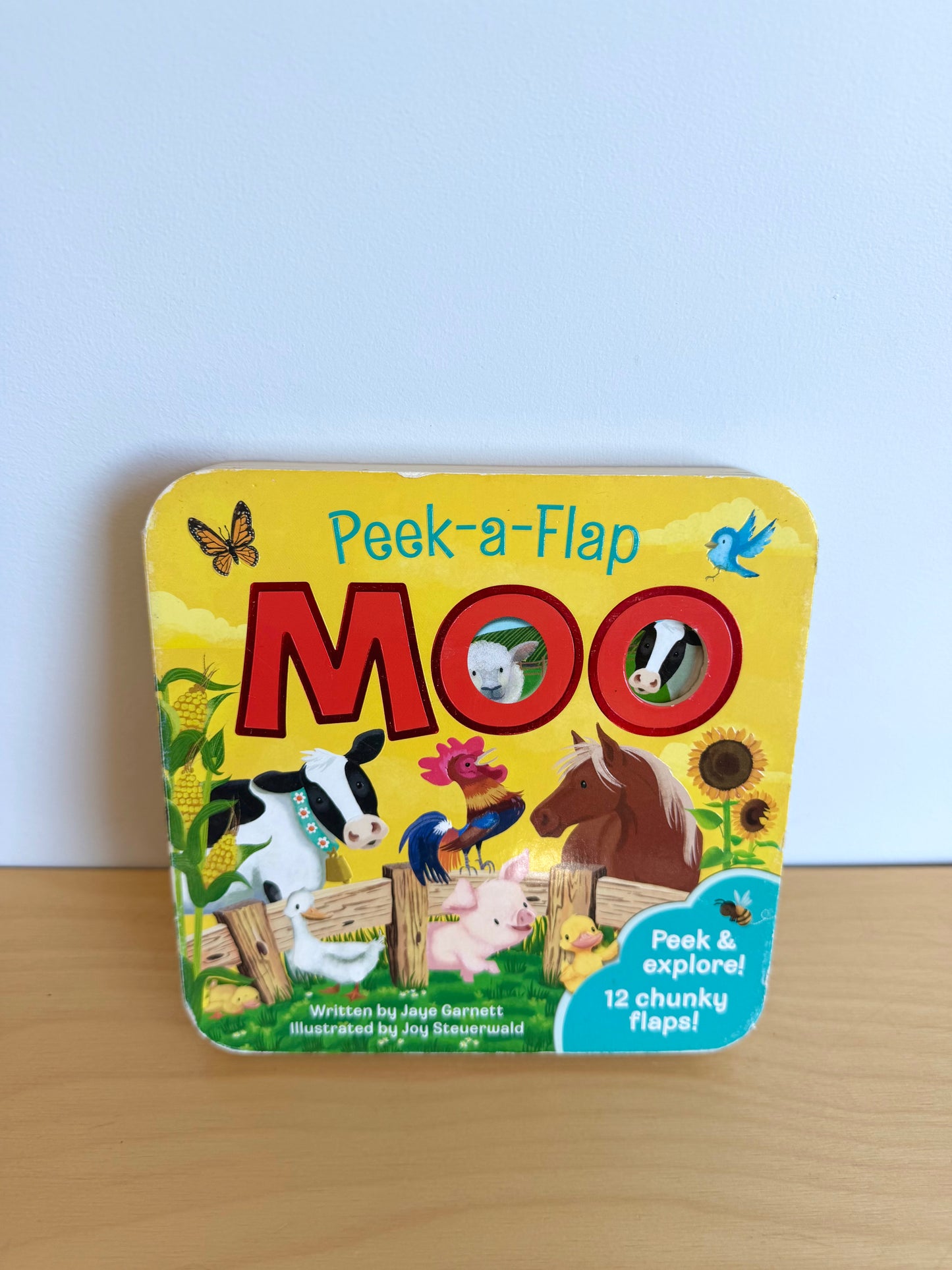 Moo Peek-a-Flap Book / 0-3 years