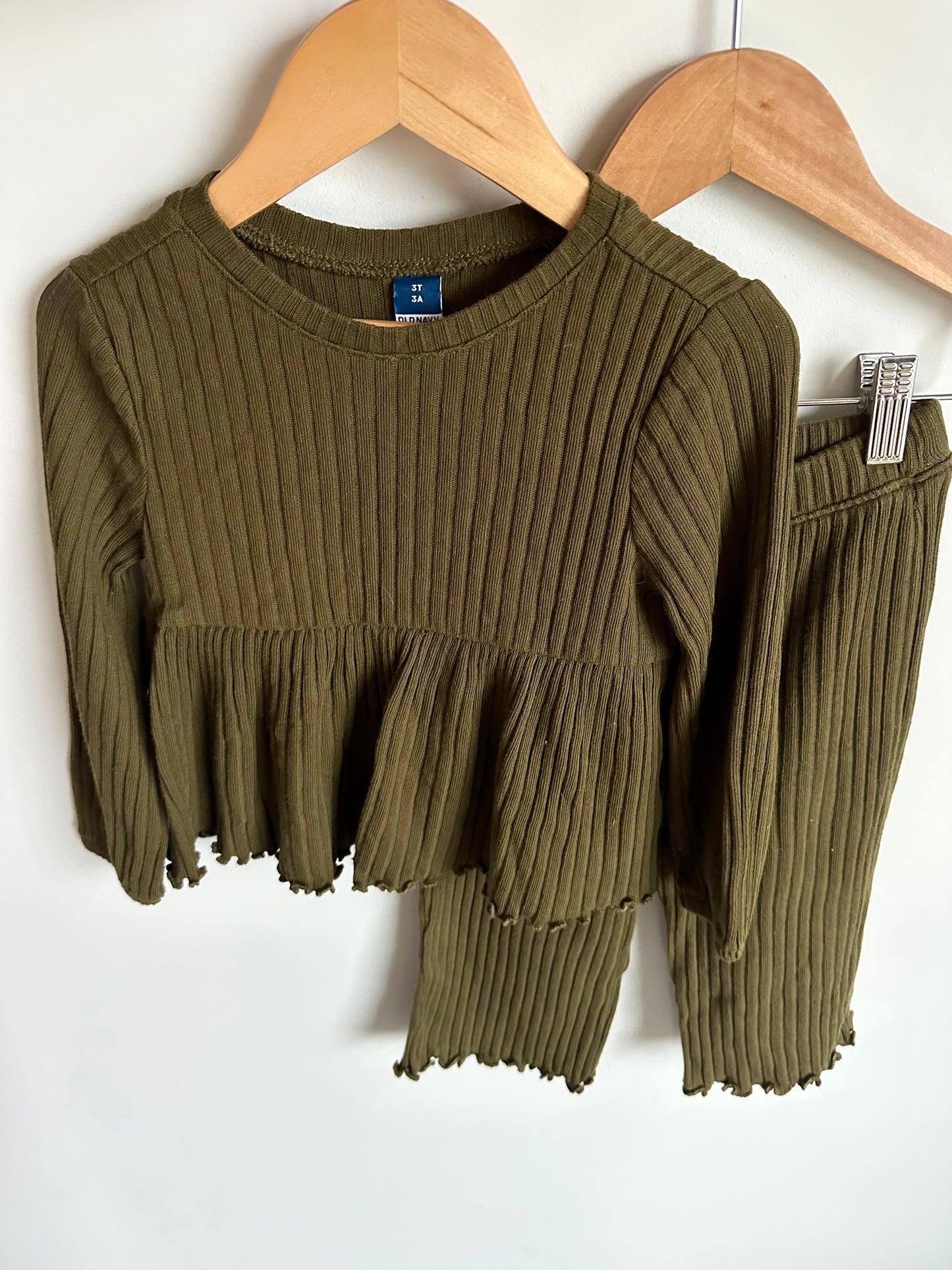 Moss Ribbed Long Sleeve Top + Pants Set / 3T