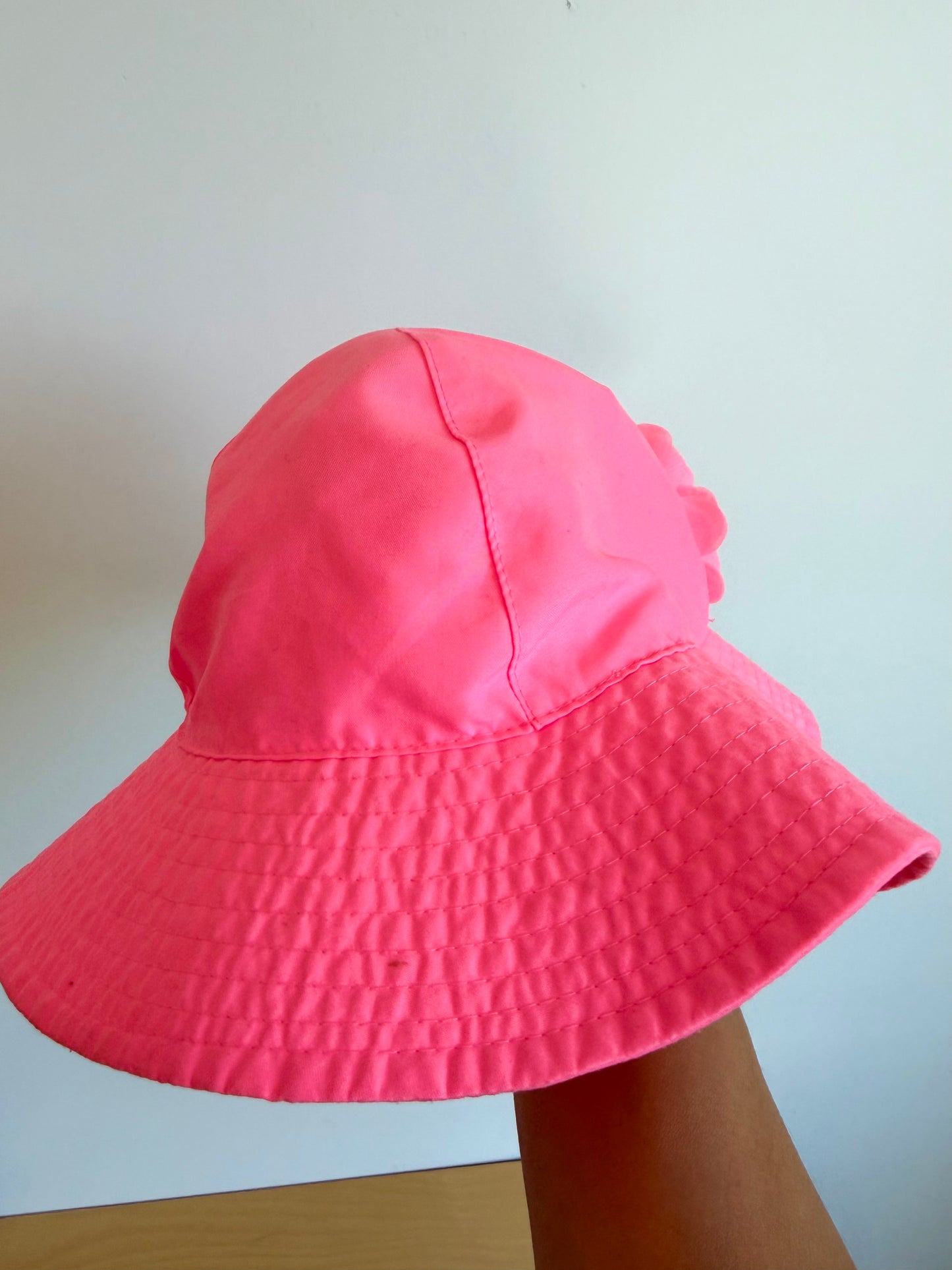 Bright Pink Flower Hat / 0-9m