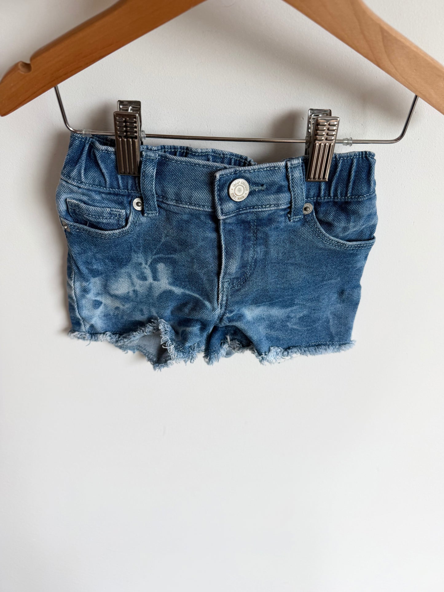 Gap Dark Marbled Denim Shorts / 2T
