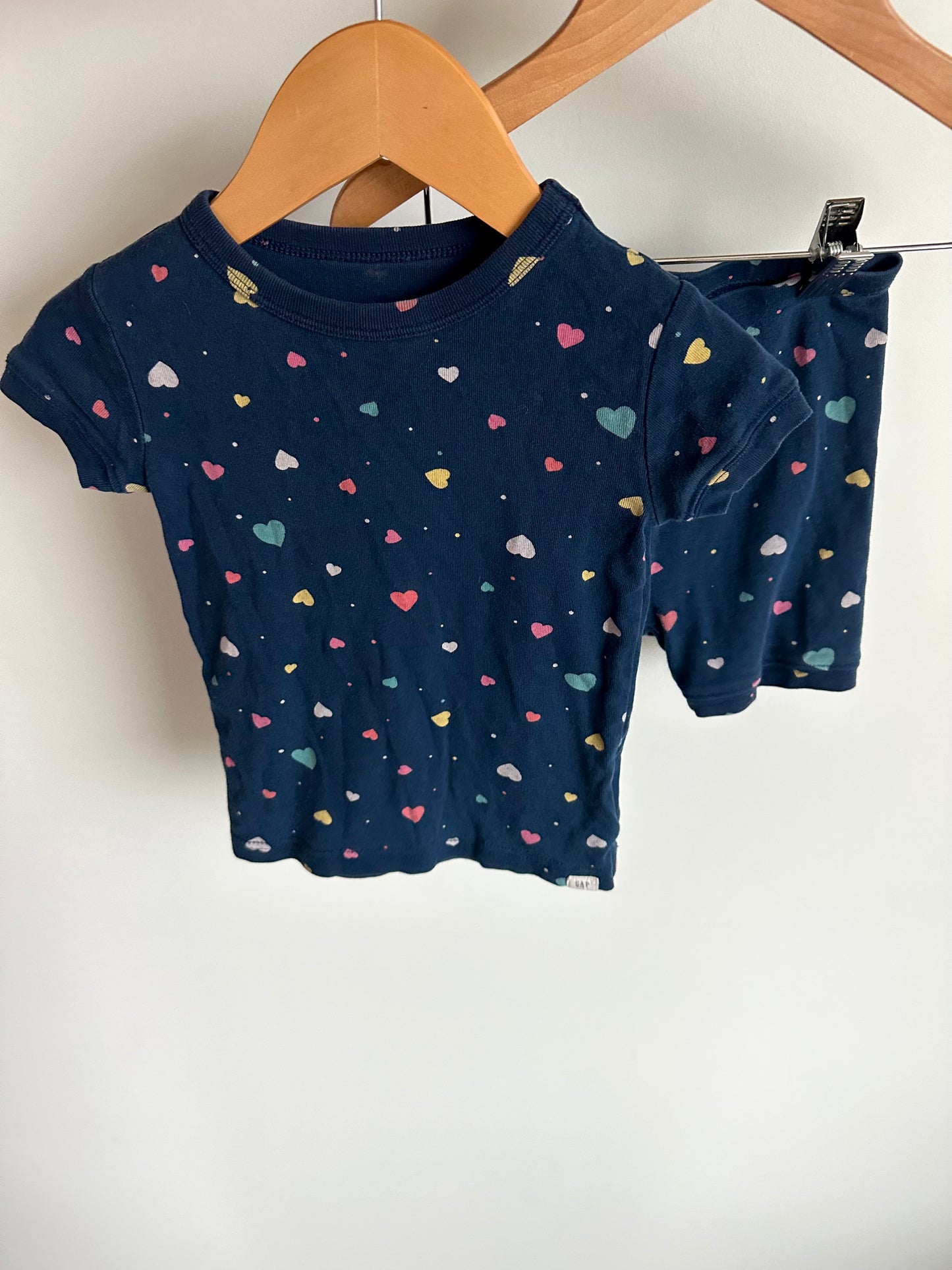 Heart Pattern T-Shirt + Shorts PJ Set / 3T