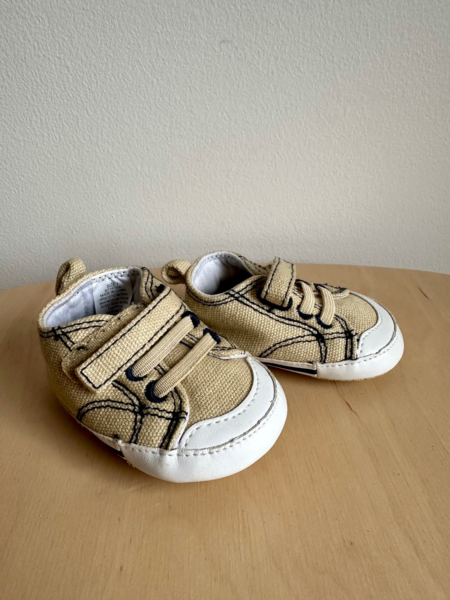 Canvas Velcro Shoes / Size 1 Infant