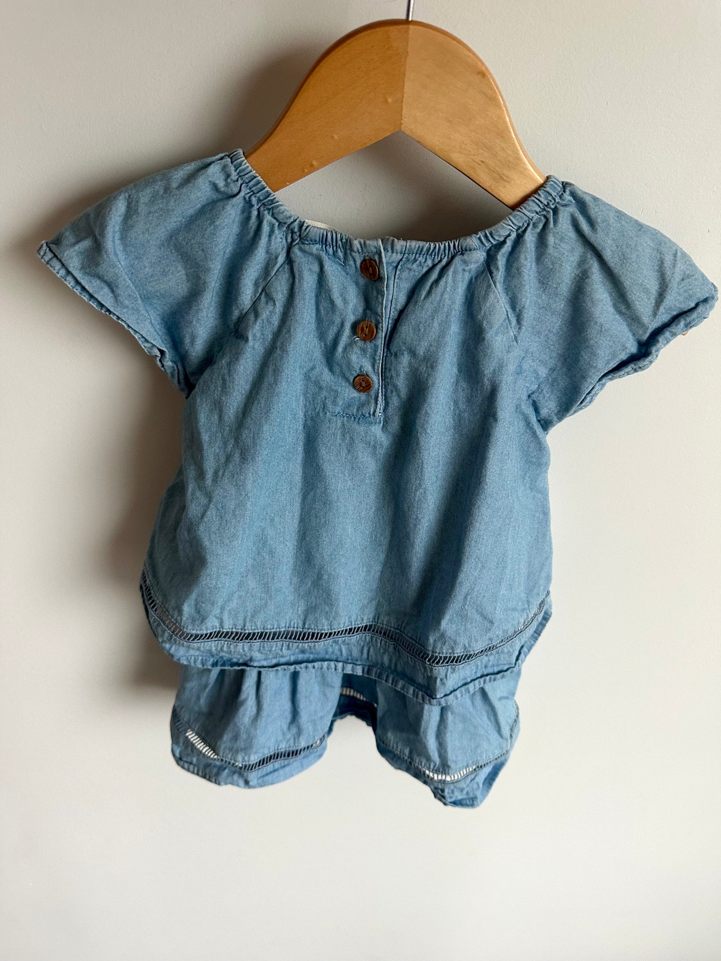Chambray Top with Pink Pom Poms / 3T