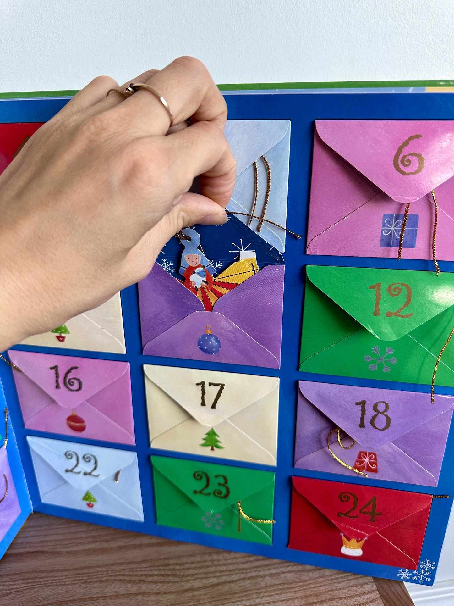 My Advent Calendar Book / 3-5 years (No Shipping)