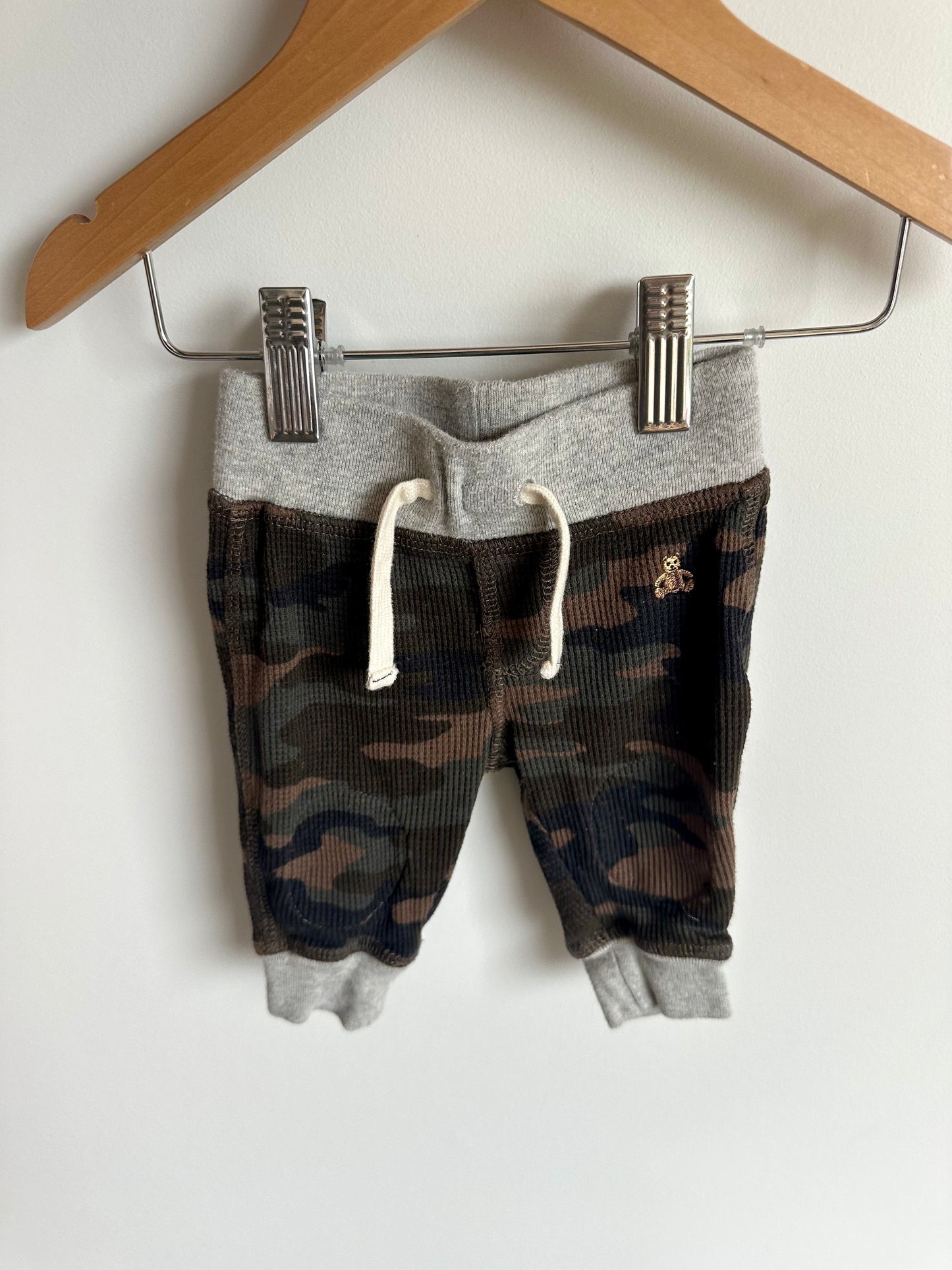 Gap Camo Knee Patch Joggers / 0-3m