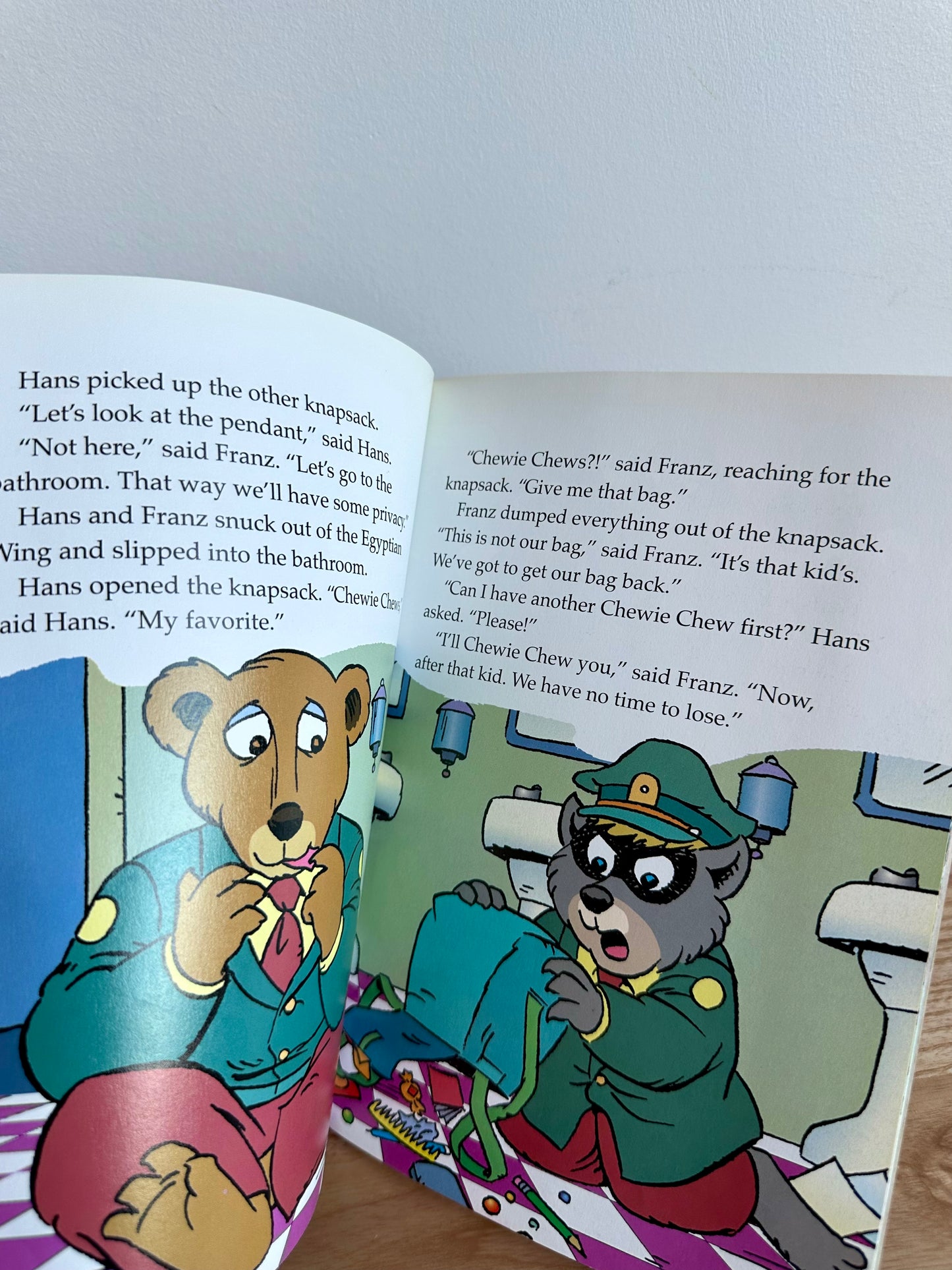 The Mummy's Curse Book / 6-9 years