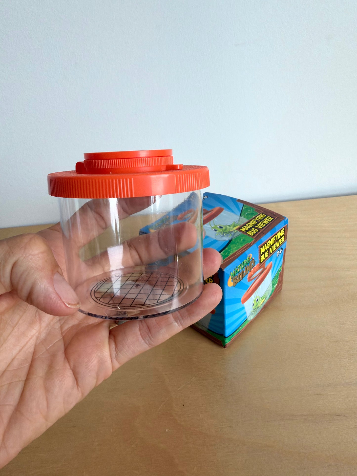 Magnifying Bug Viewer (in Box)