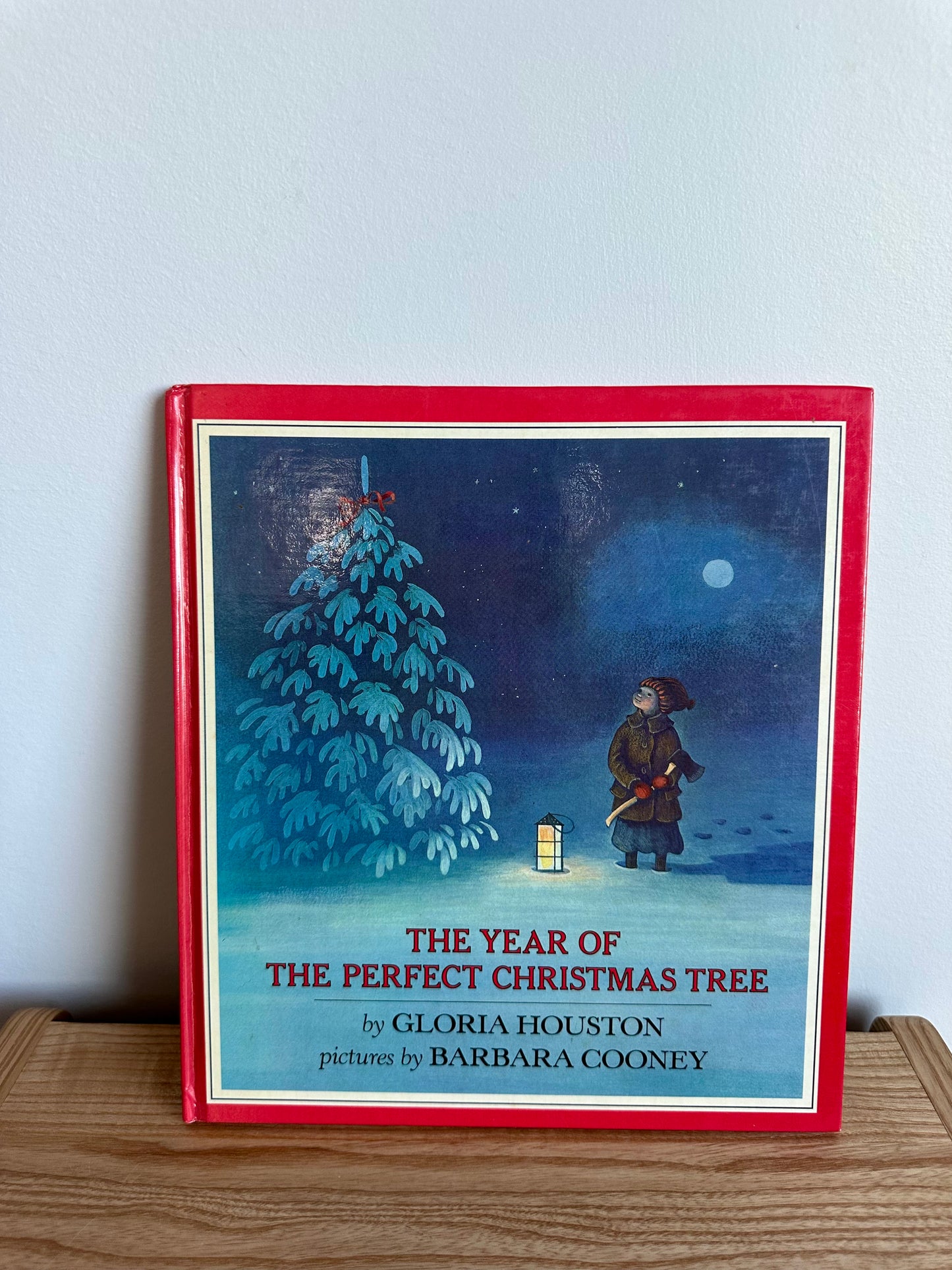 The Year Of The Perfect Christmas Tree Book / 5-9 years (No Shipping)