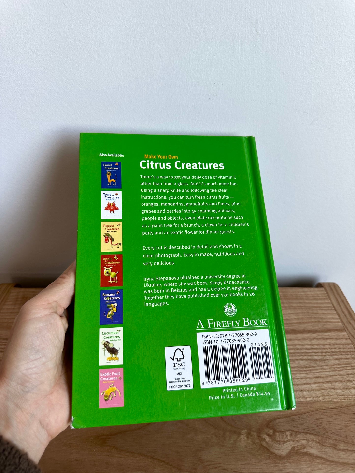 Citrus Creatures: Make Your Own Book / 3-12 years