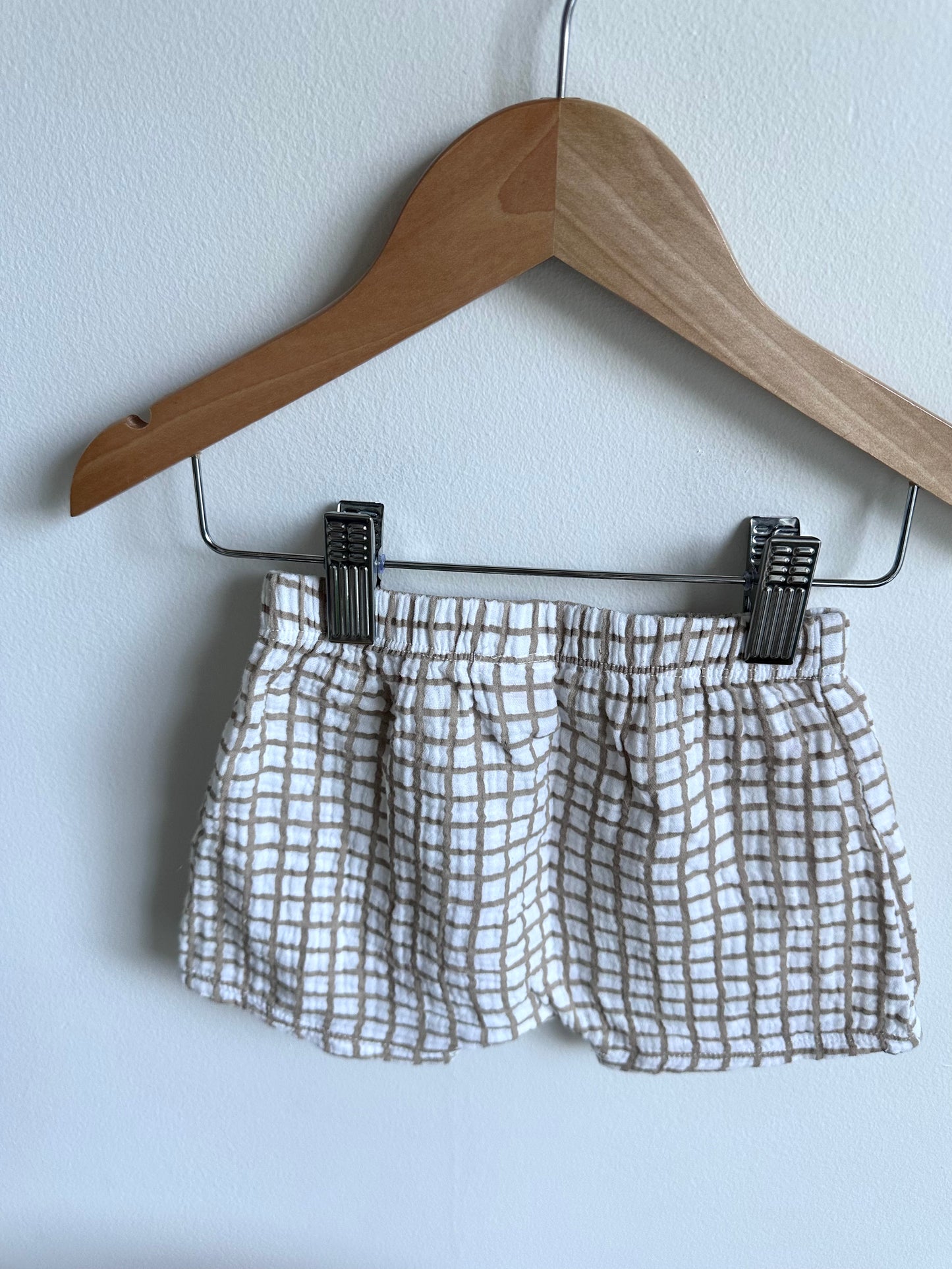 Tan Checkered Muslin Shorts / 18m