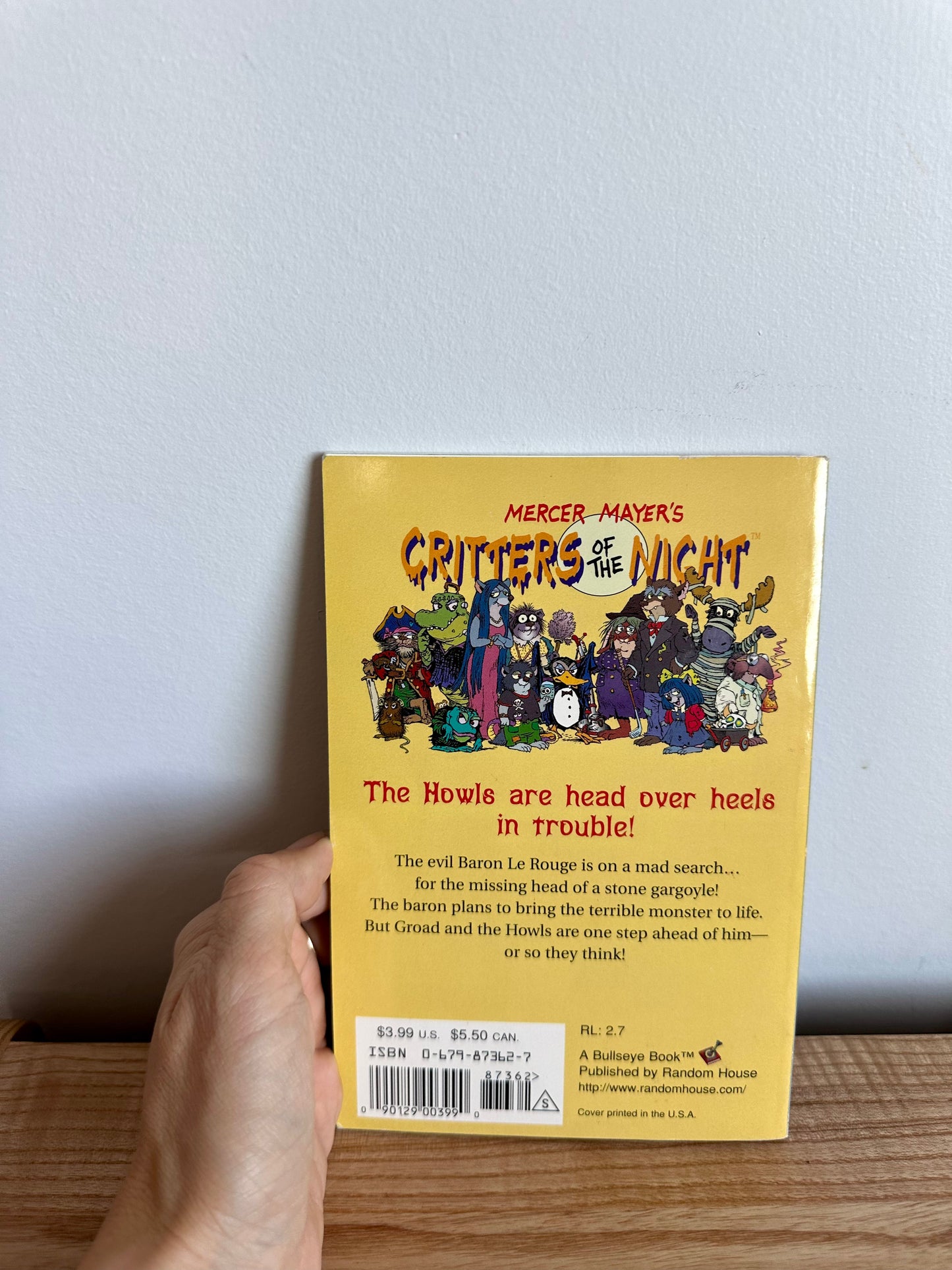 Critters of the Night Book / 6-9 years