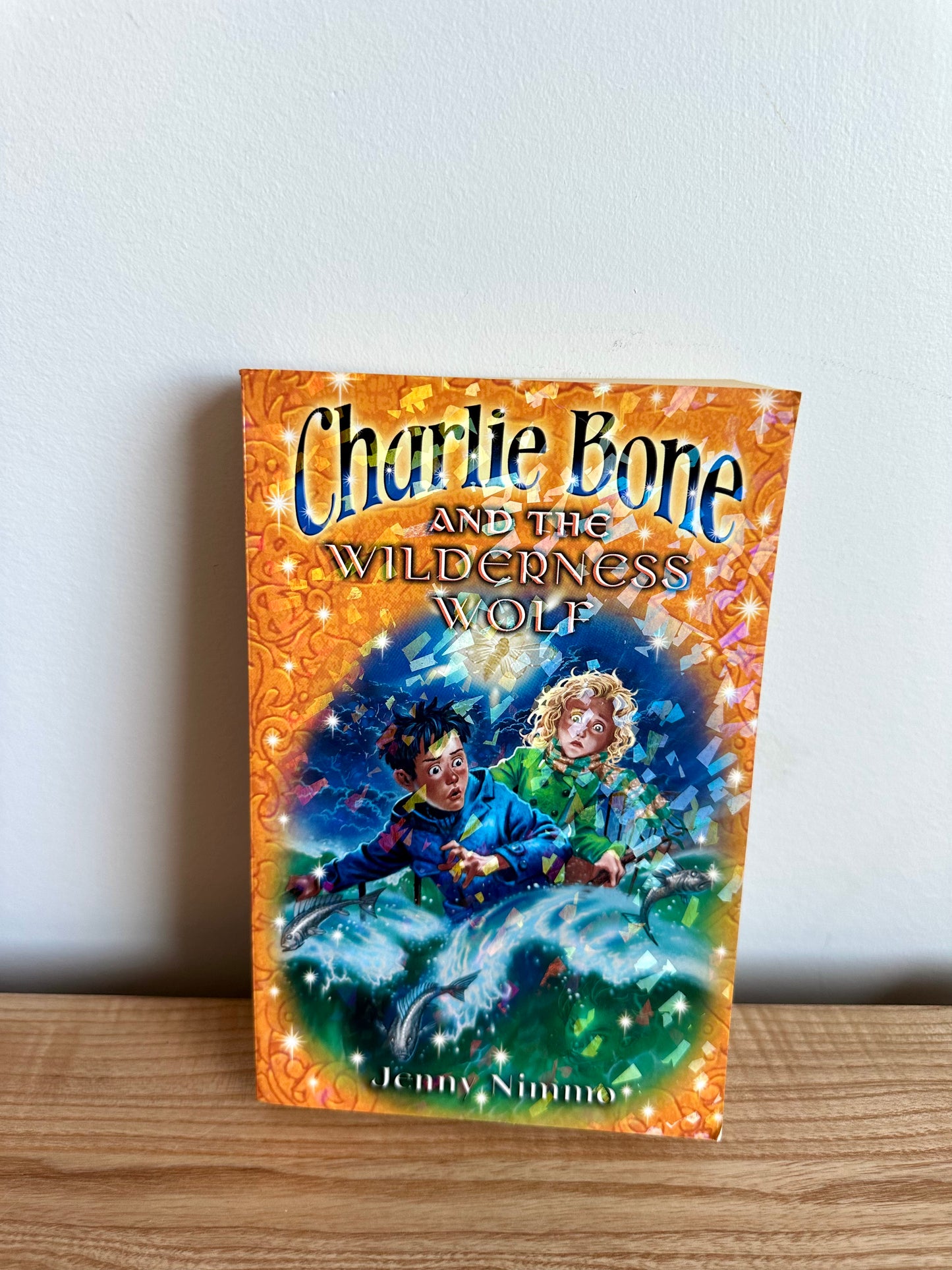 Charlie Bone and The Wilderness Wolf Book / 9-12 years
