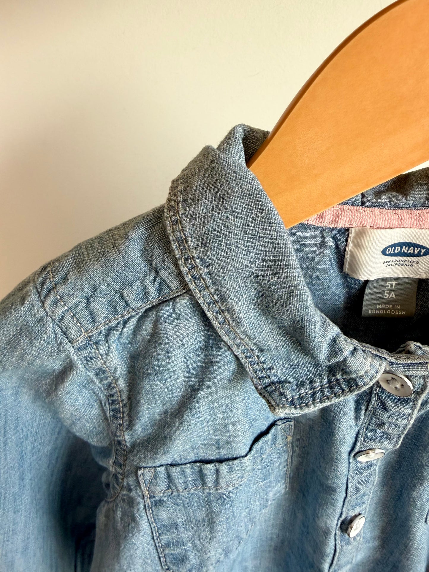 Chambray Long Sleeve Button Up / 4-5T