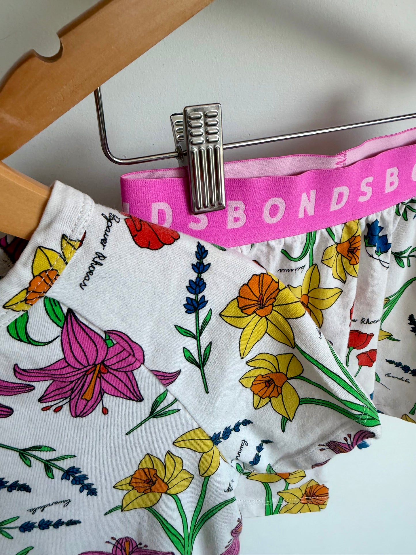 Bonds Floral Top + Shorts Set / 4T