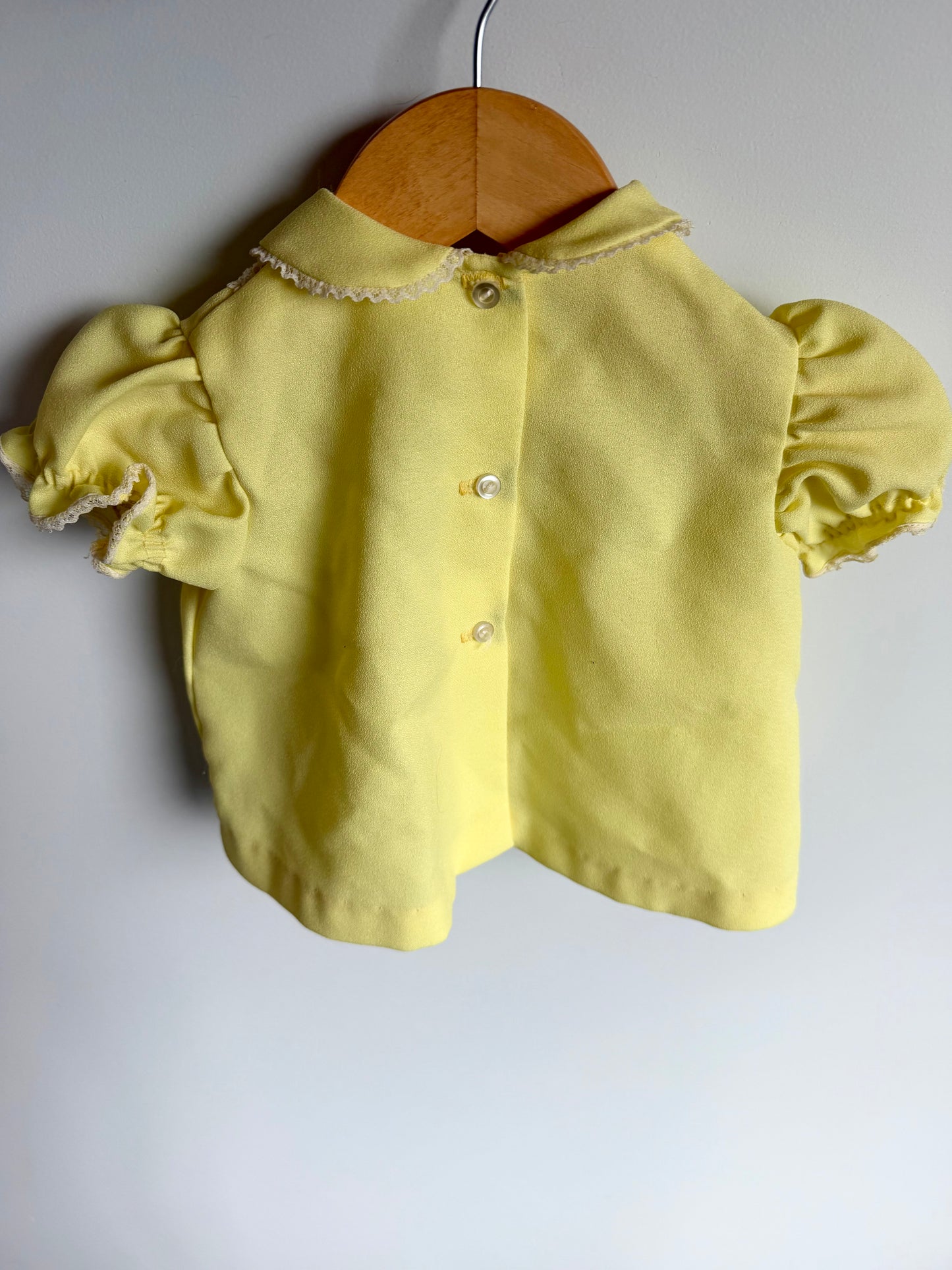 Vintage Made in Canada Yellow Embroidered Lace Top / 6-12m?